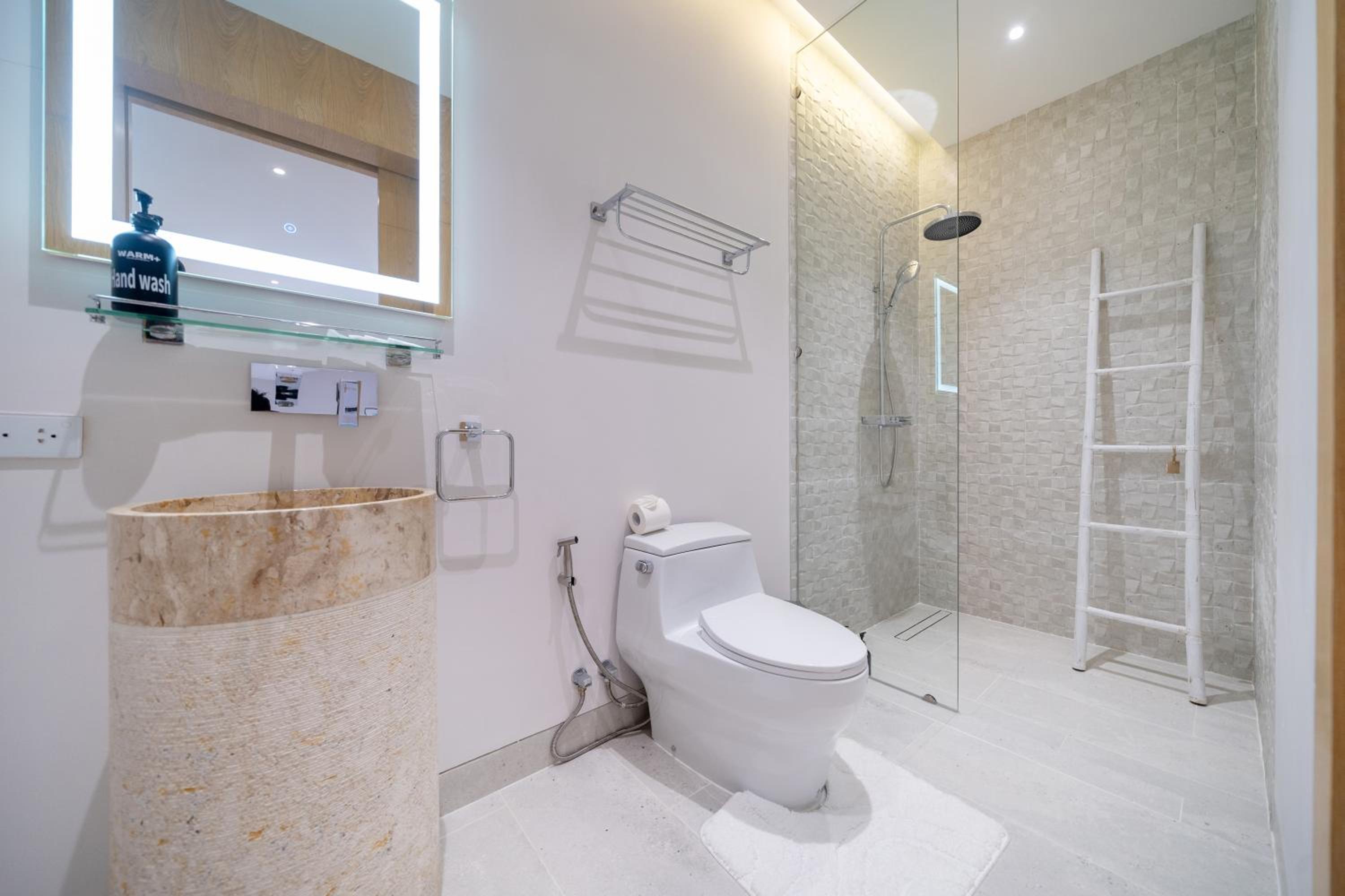 4BR Private Pool Villa near Laguna & Beach - Lux Pride 2 by Warm Plus