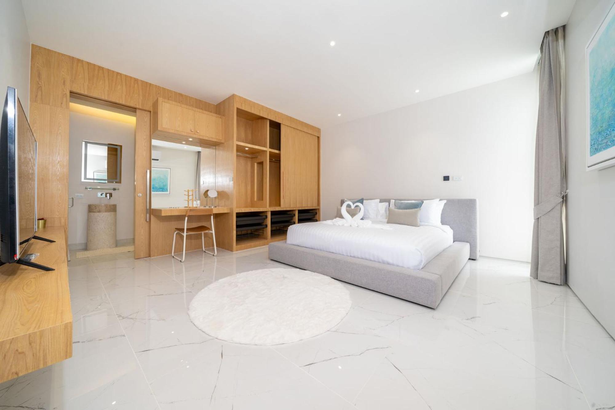 4BR Private Pool Villa near Laguna & Beach - Lux Pride 2 by Warm Plus