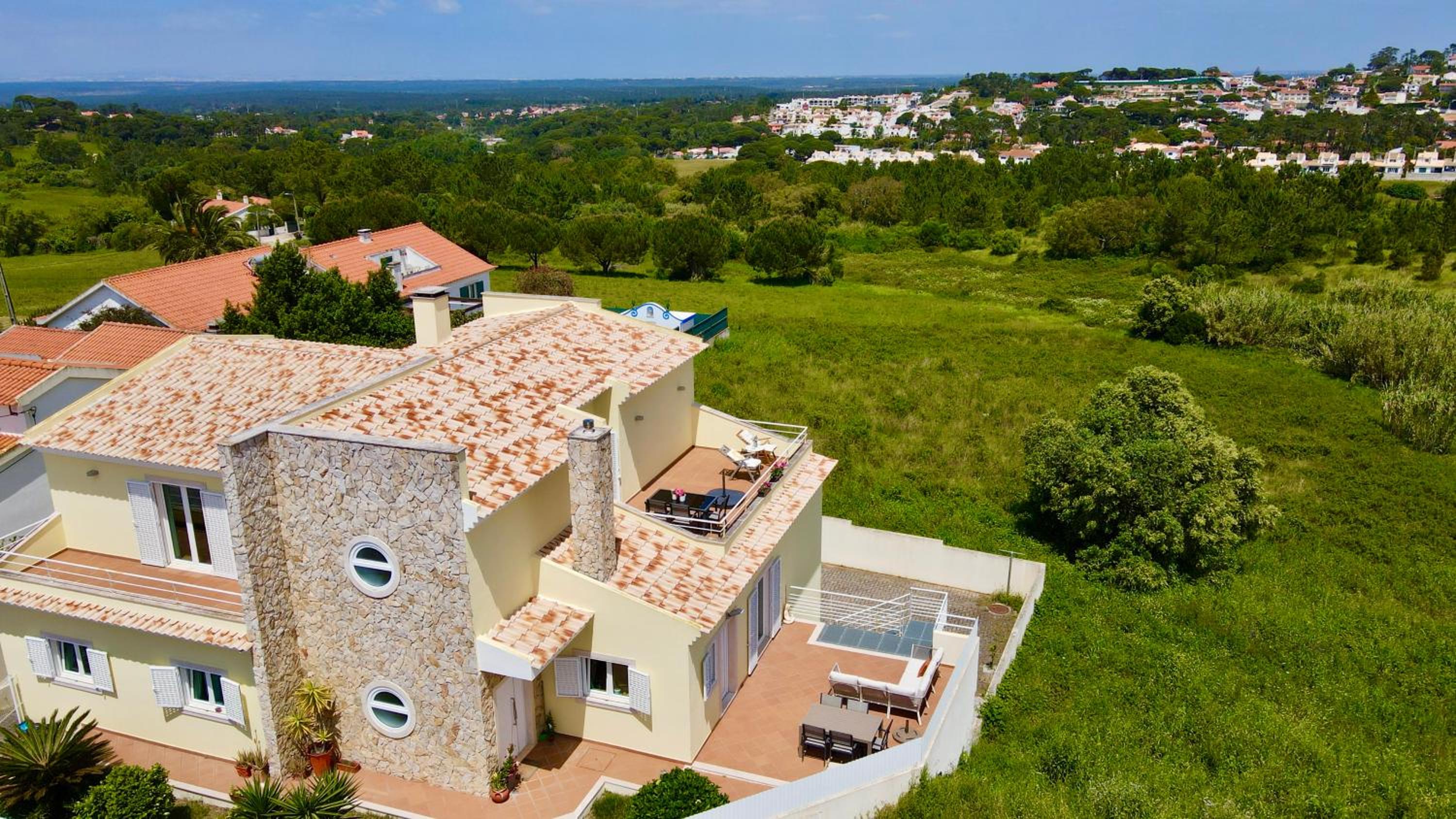 Coastal Breeze Villa in Sesimbra