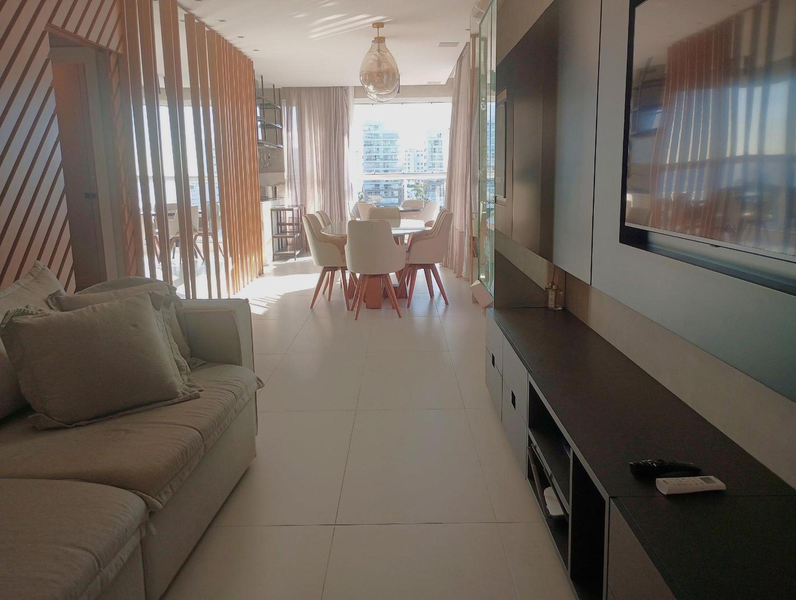 Sophisticated stay 200m from Praia Brava - EHI