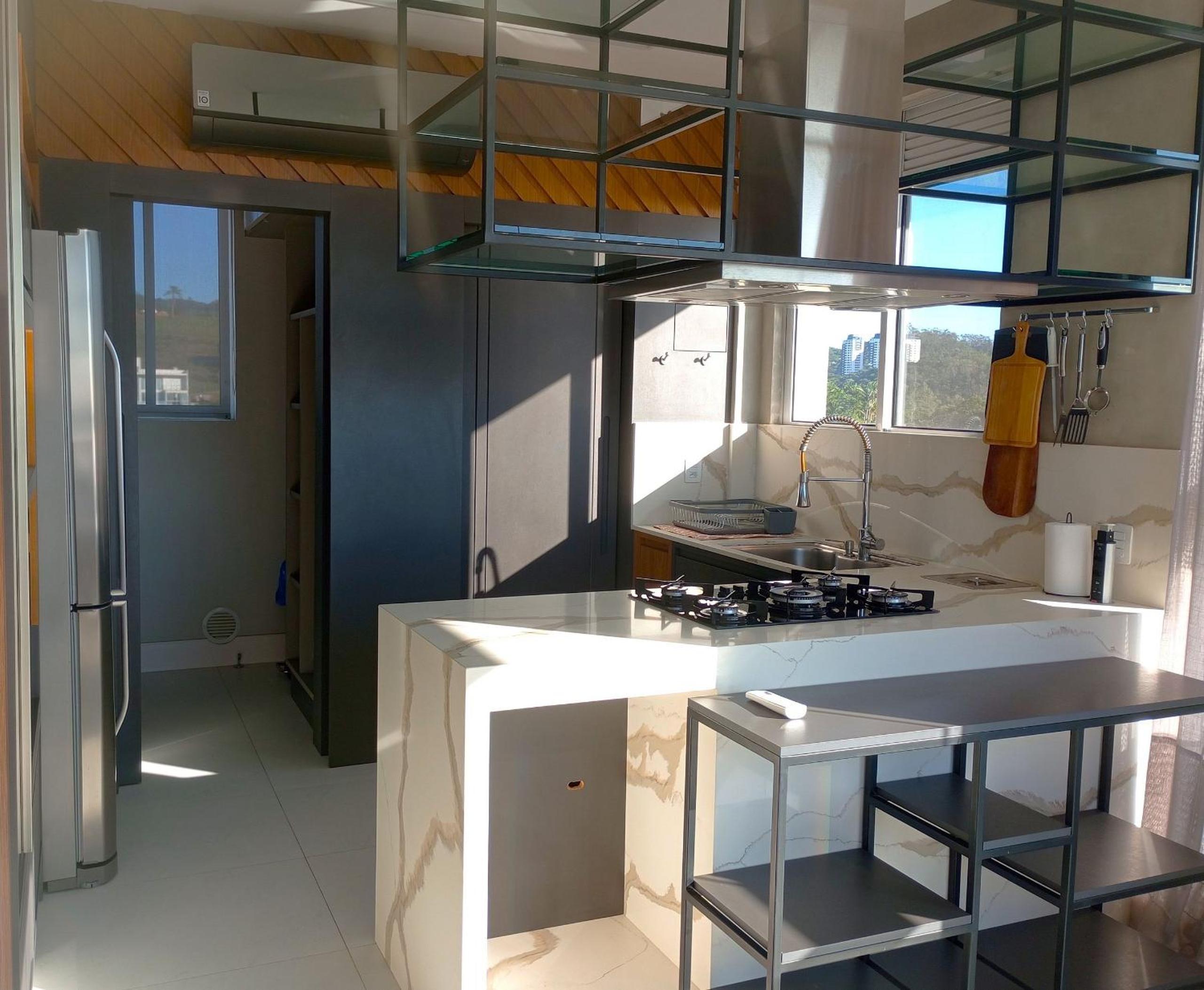 Sophisticated stay 200m from Praia Brava - EHI
