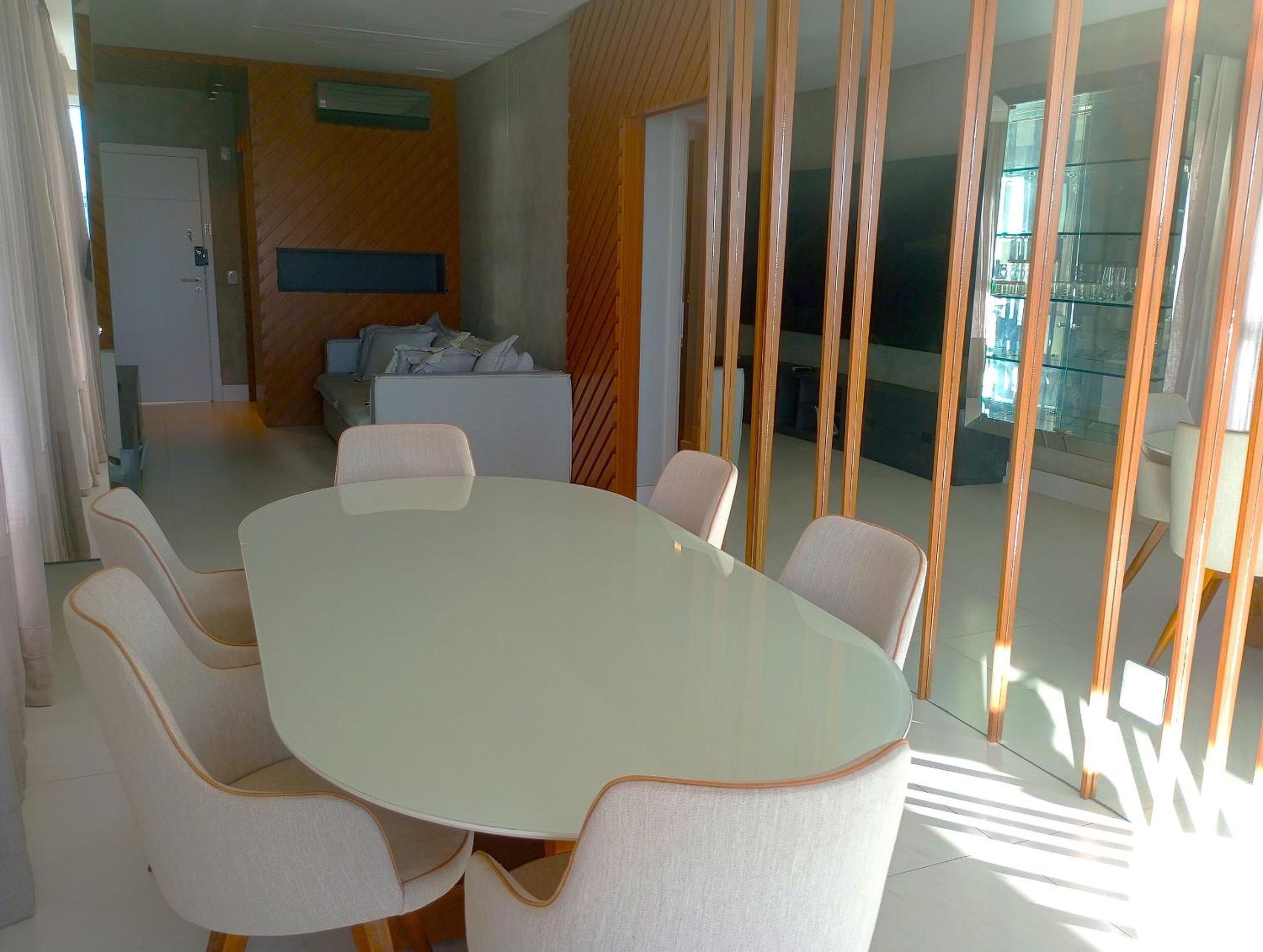 Sophisticated stay 200m from Praia Brava - EHI