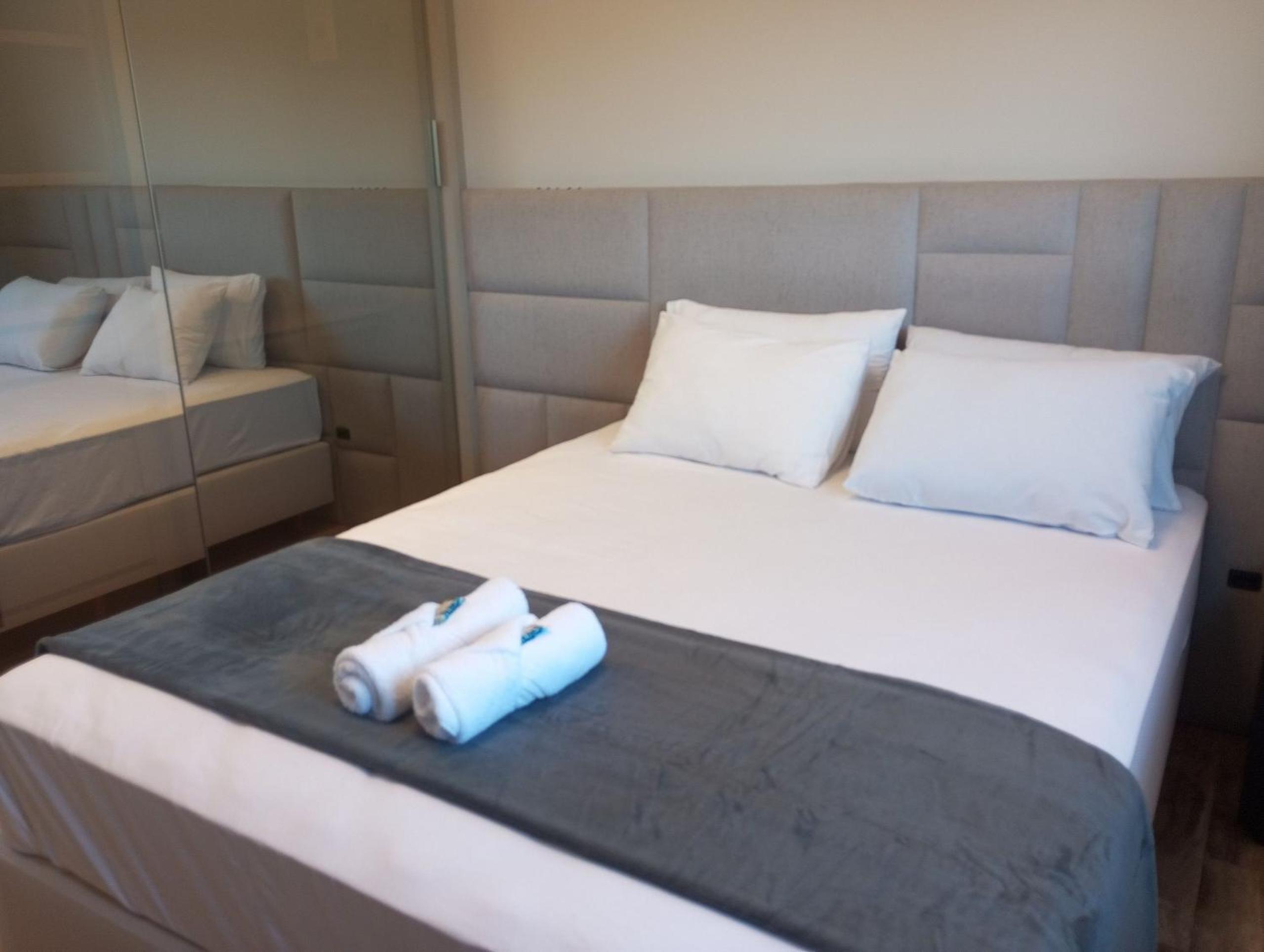 Sophisticated stay 200m from Praia Brava - EHI