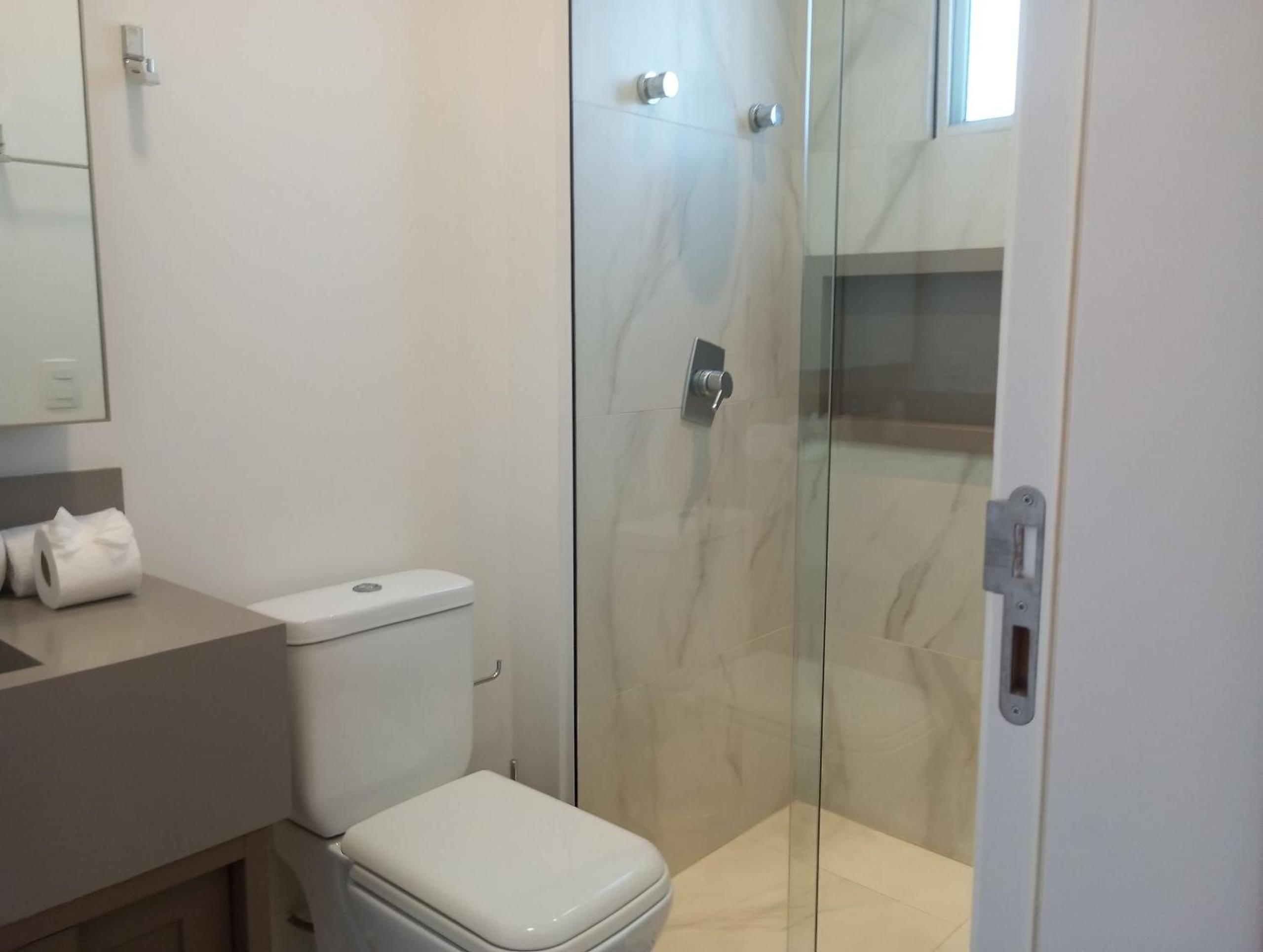 Sophisticated stay 200m from Praia Brava - EHI