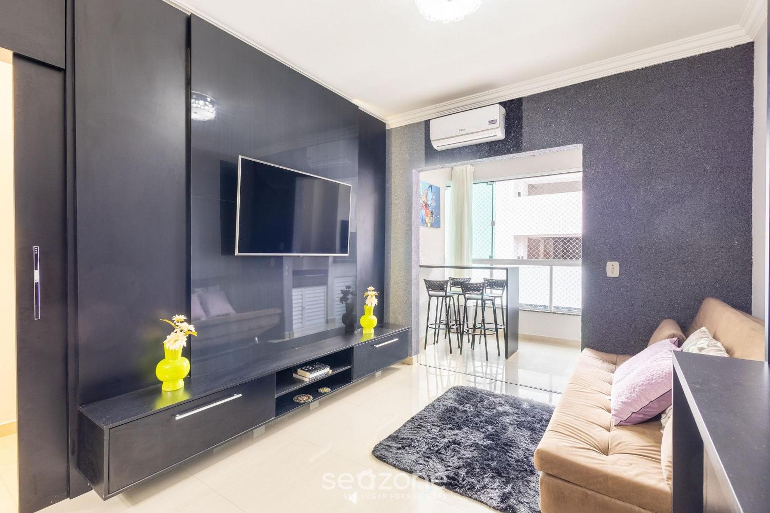 2BR Apt–BBQ, Garage, Near Beach – LTL0301