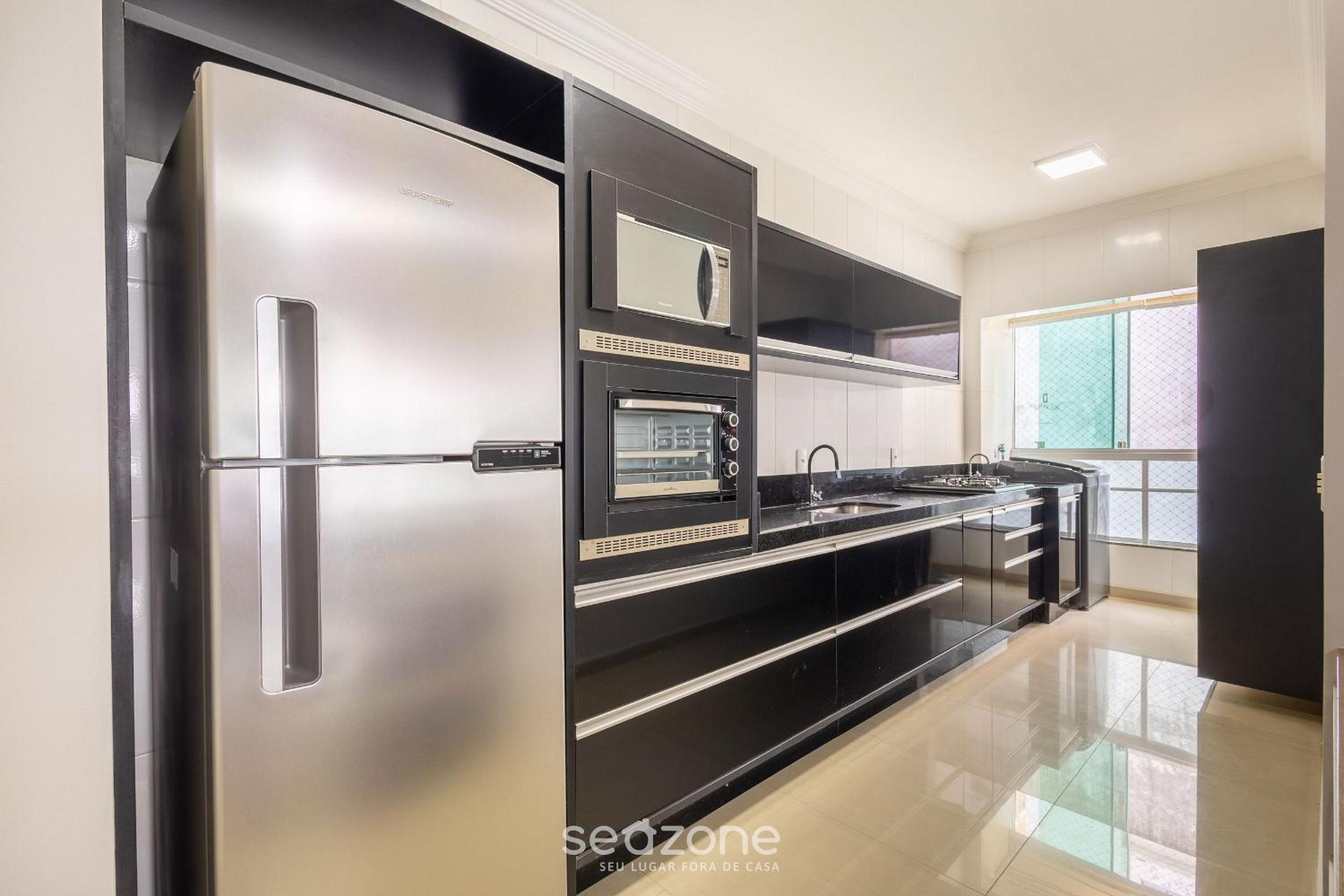 2BR Apt–BBQ, Garage, Near Beach – LTL0301