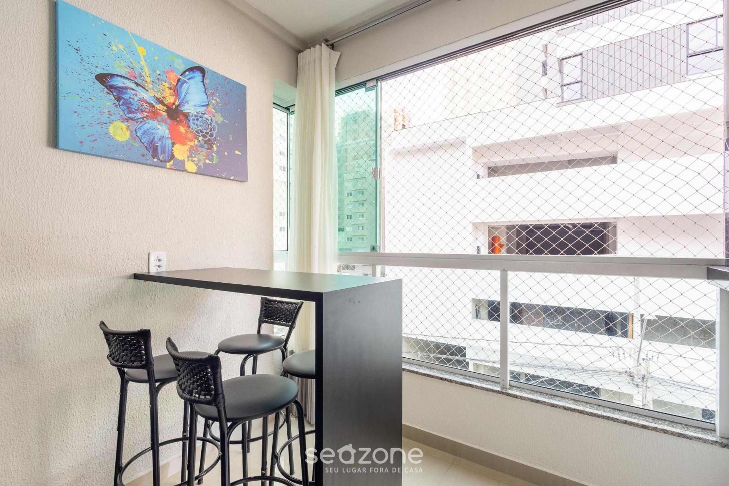 2BR Apt–BBQ, Garage, Near Beach – LTL0301