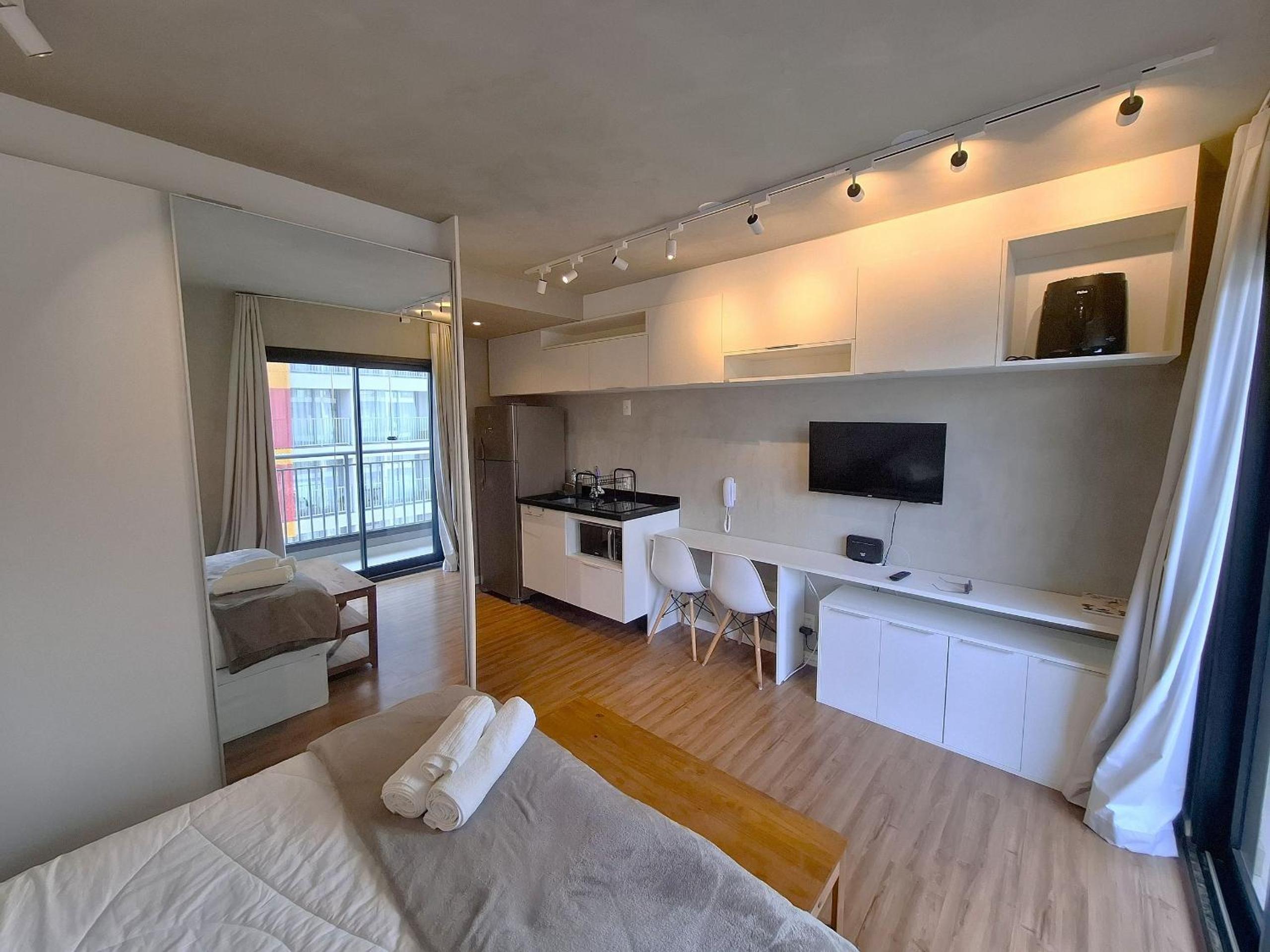Your complete stay in the best location of Indianópolis, just steps from the Metro - ISM