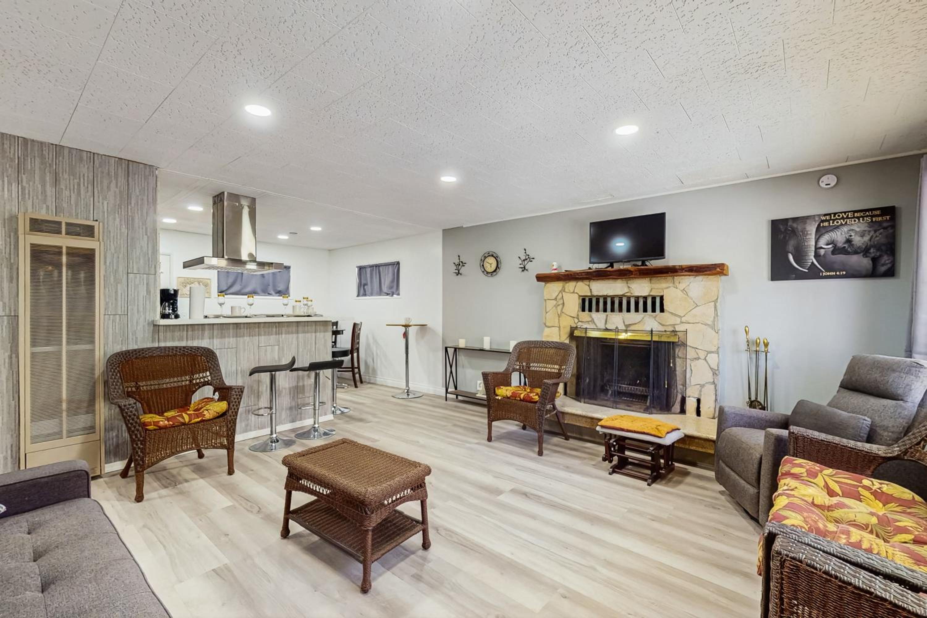 Dog-Friendly Home in Running Springs - Near Hiking