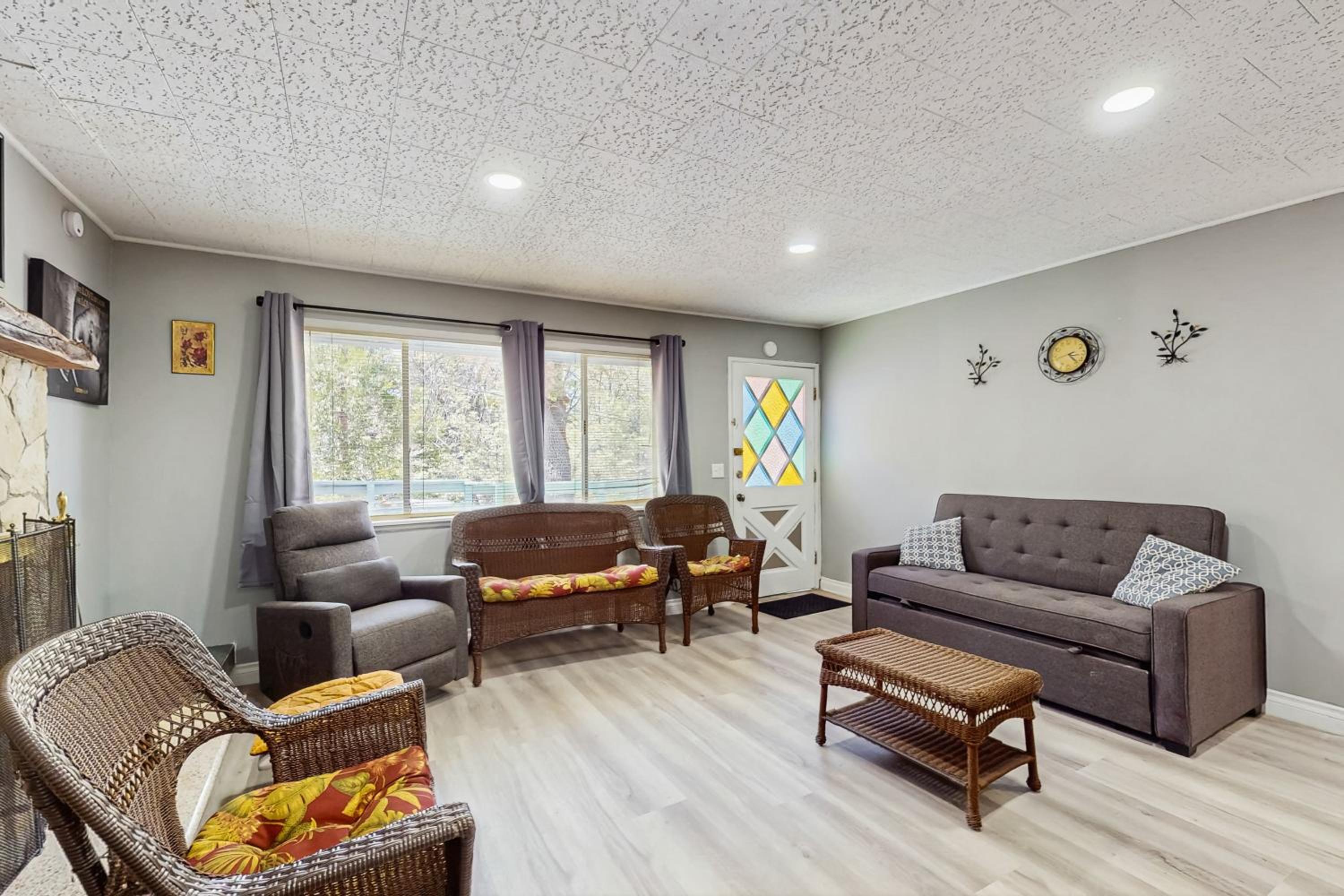 Dog-Friendly Home in Running Springs - Near Hiking
