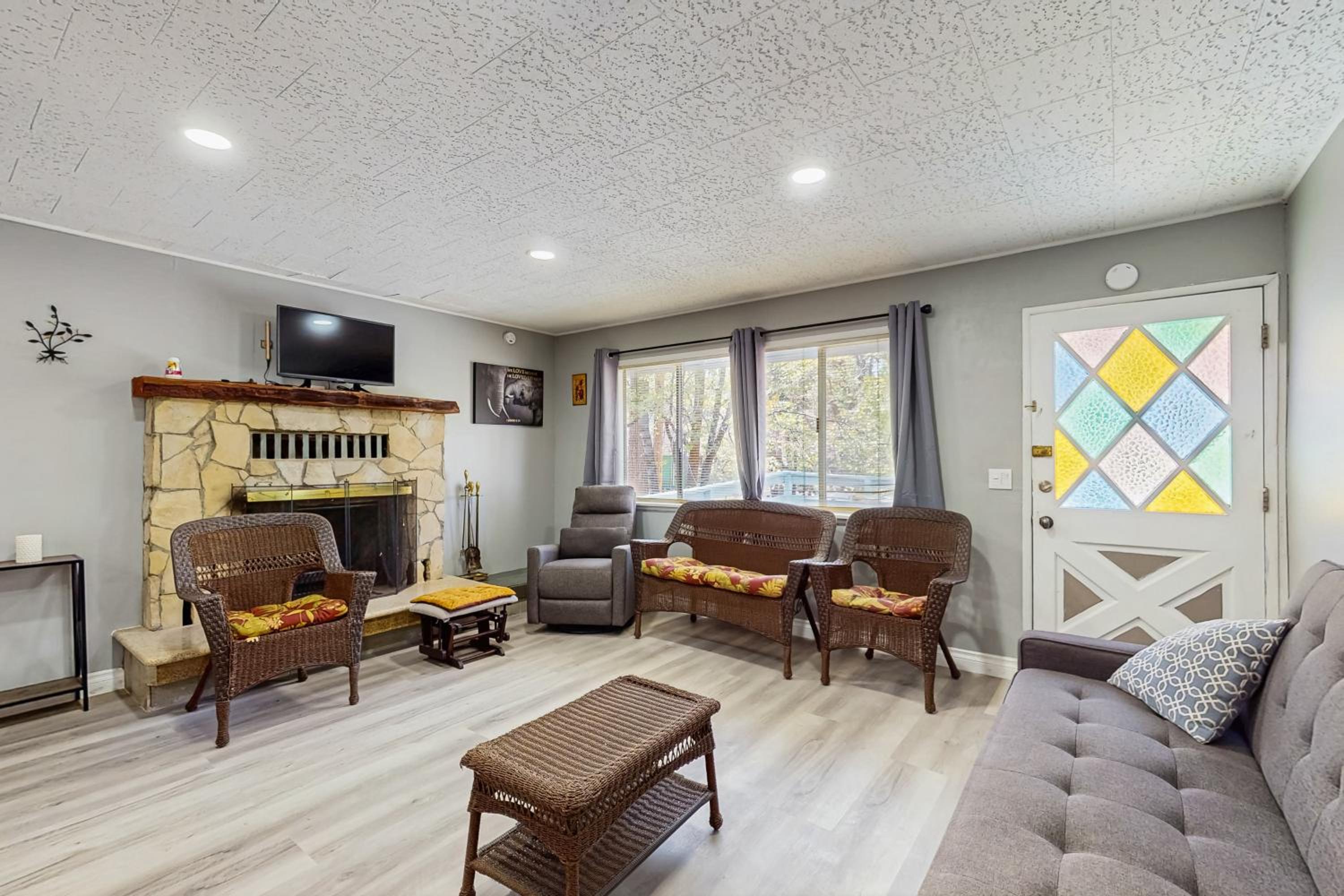 Dog-Friendly Home in Running Springs - Near Hiking