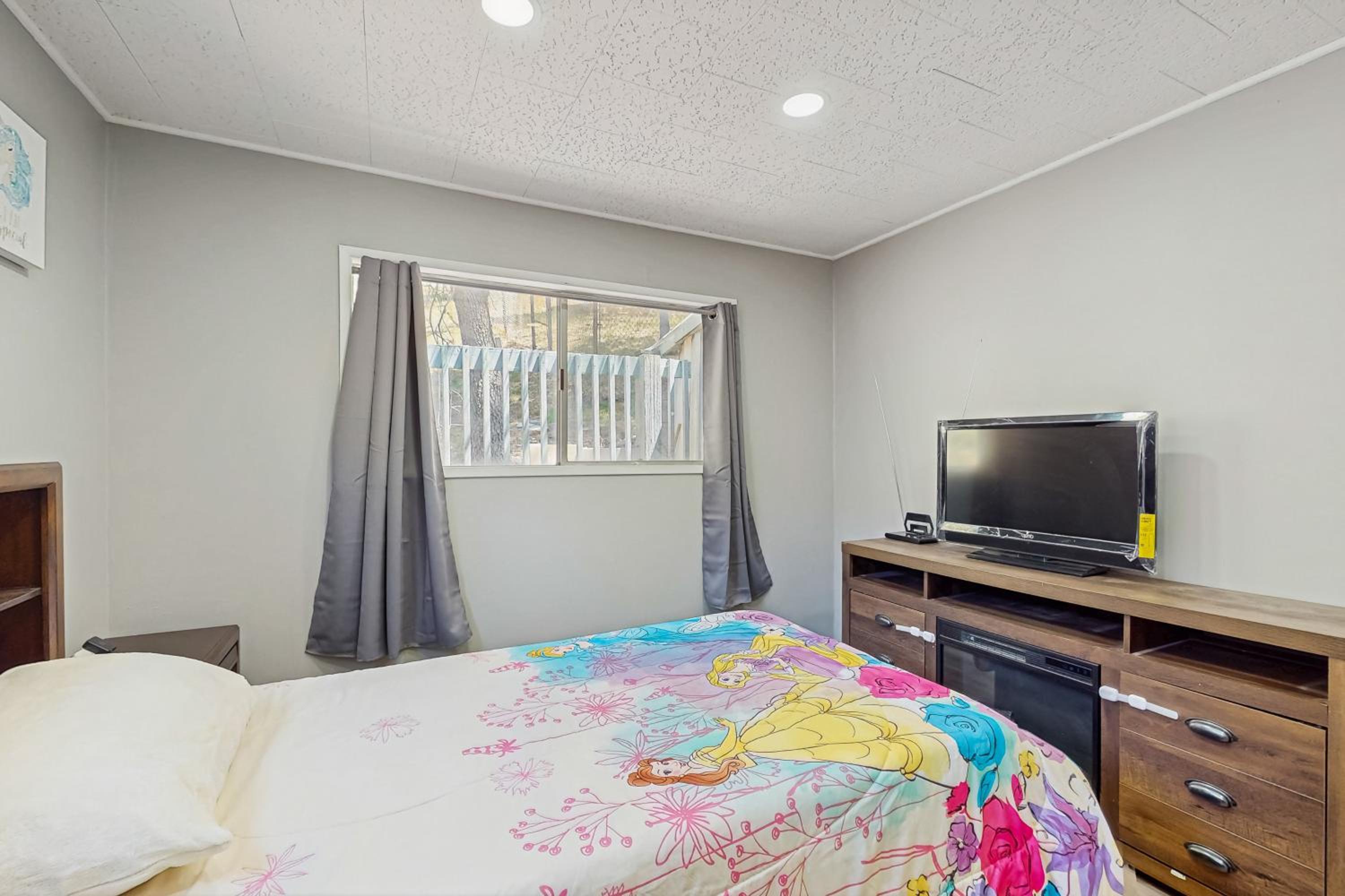 Dog-Friendly Home in Running Springs - Near Hiking