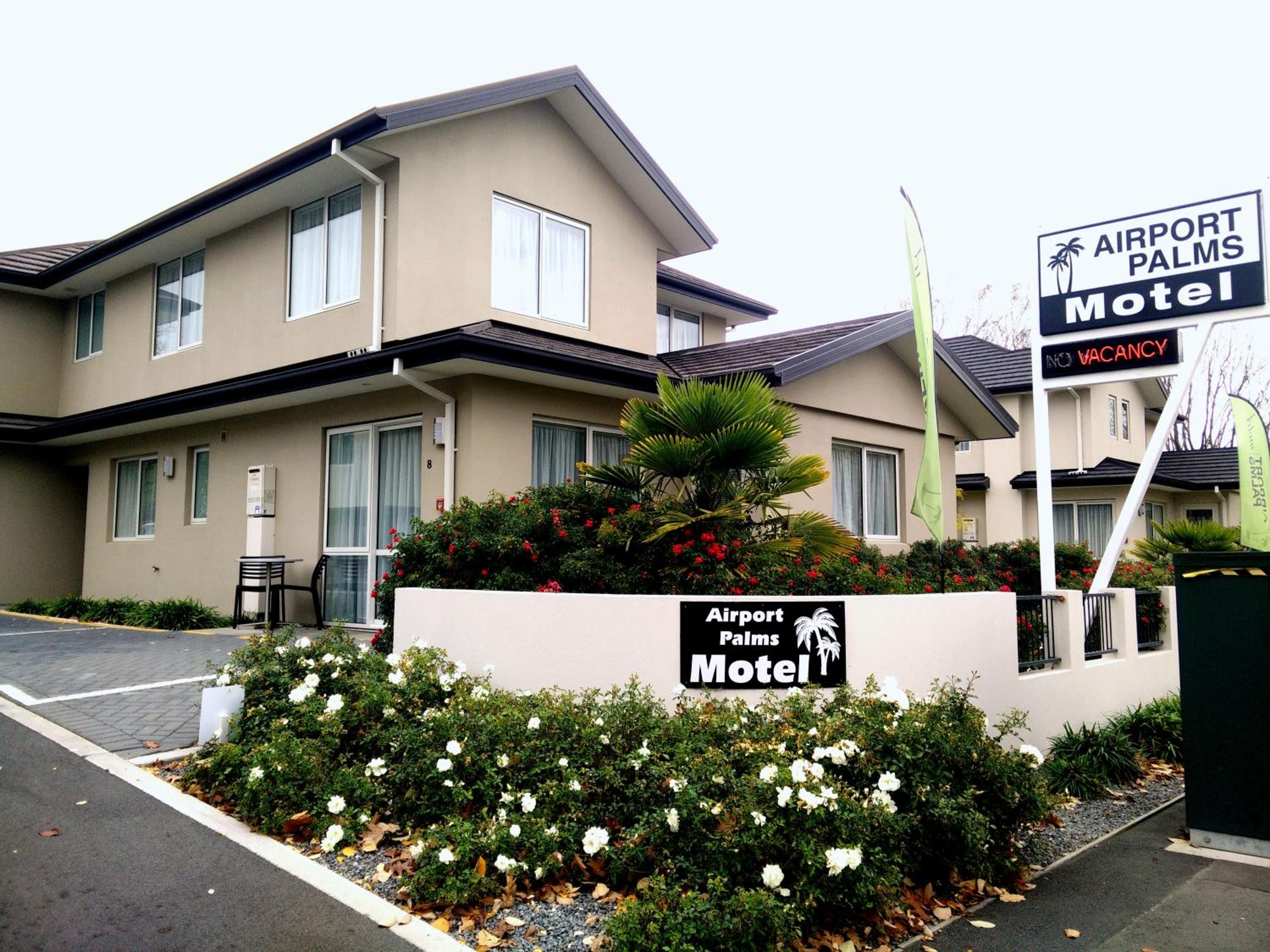 Airport Palms Motel - Image 4