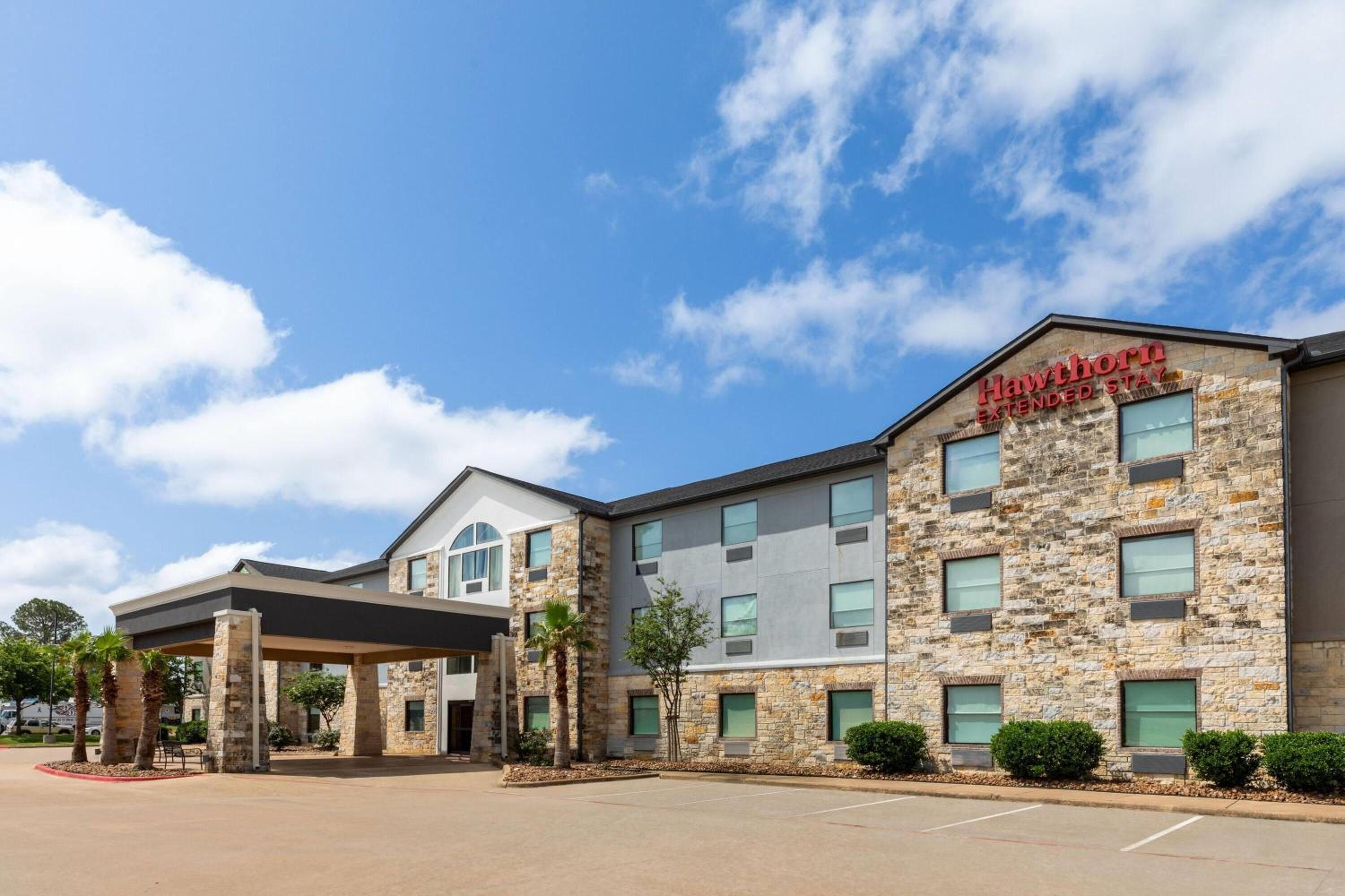 Hawthorn Extended Stay by Wyndham College Station South