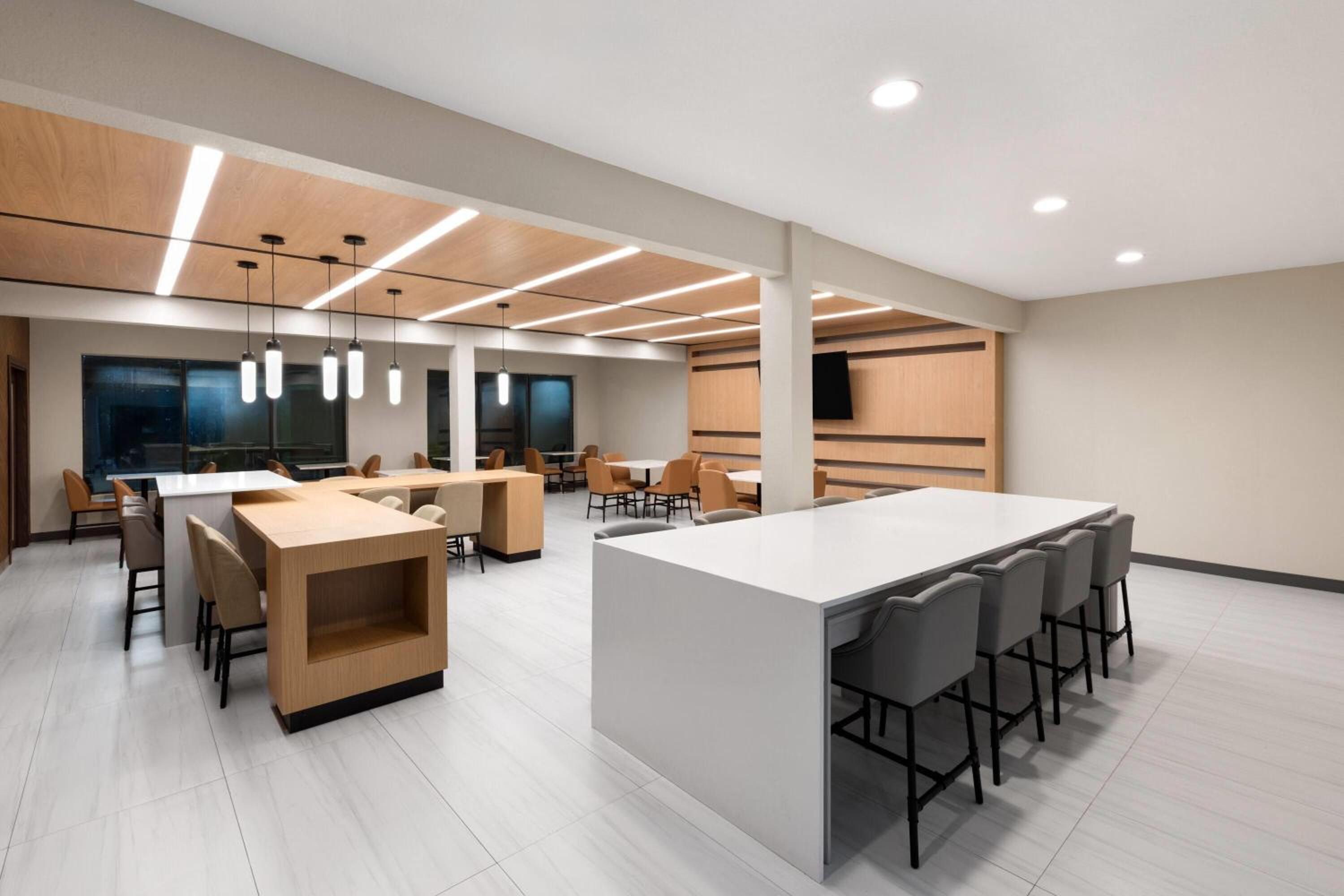 Hawthorn Extended Stay by Wyndham College Station South