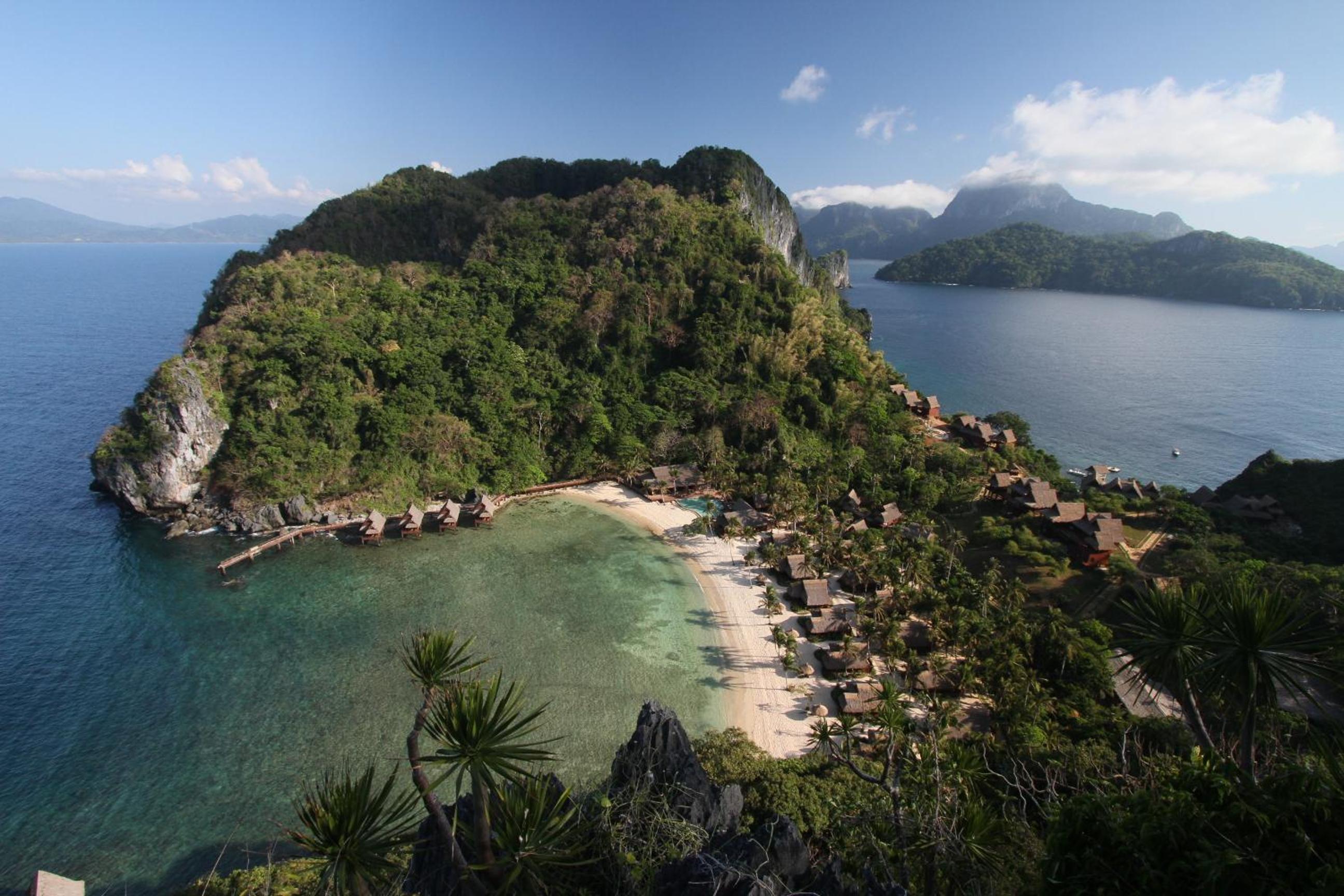 Cauayan Island Resort and Spa