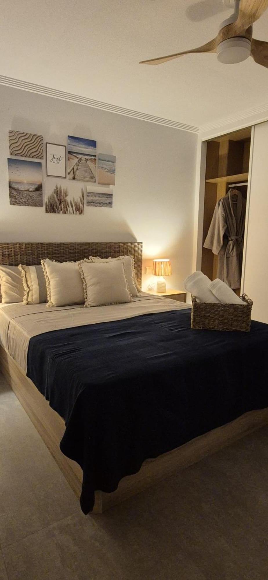 Blue Amber-Los Arenales del Sol-Alicante
