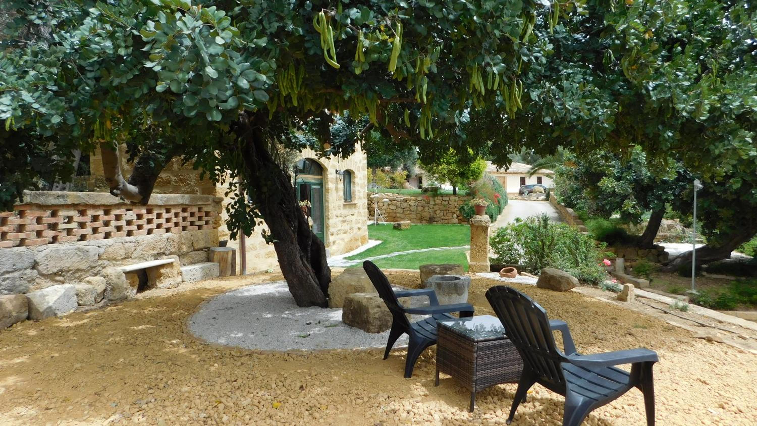 Villa La Lumia B&B Suites & Apartments