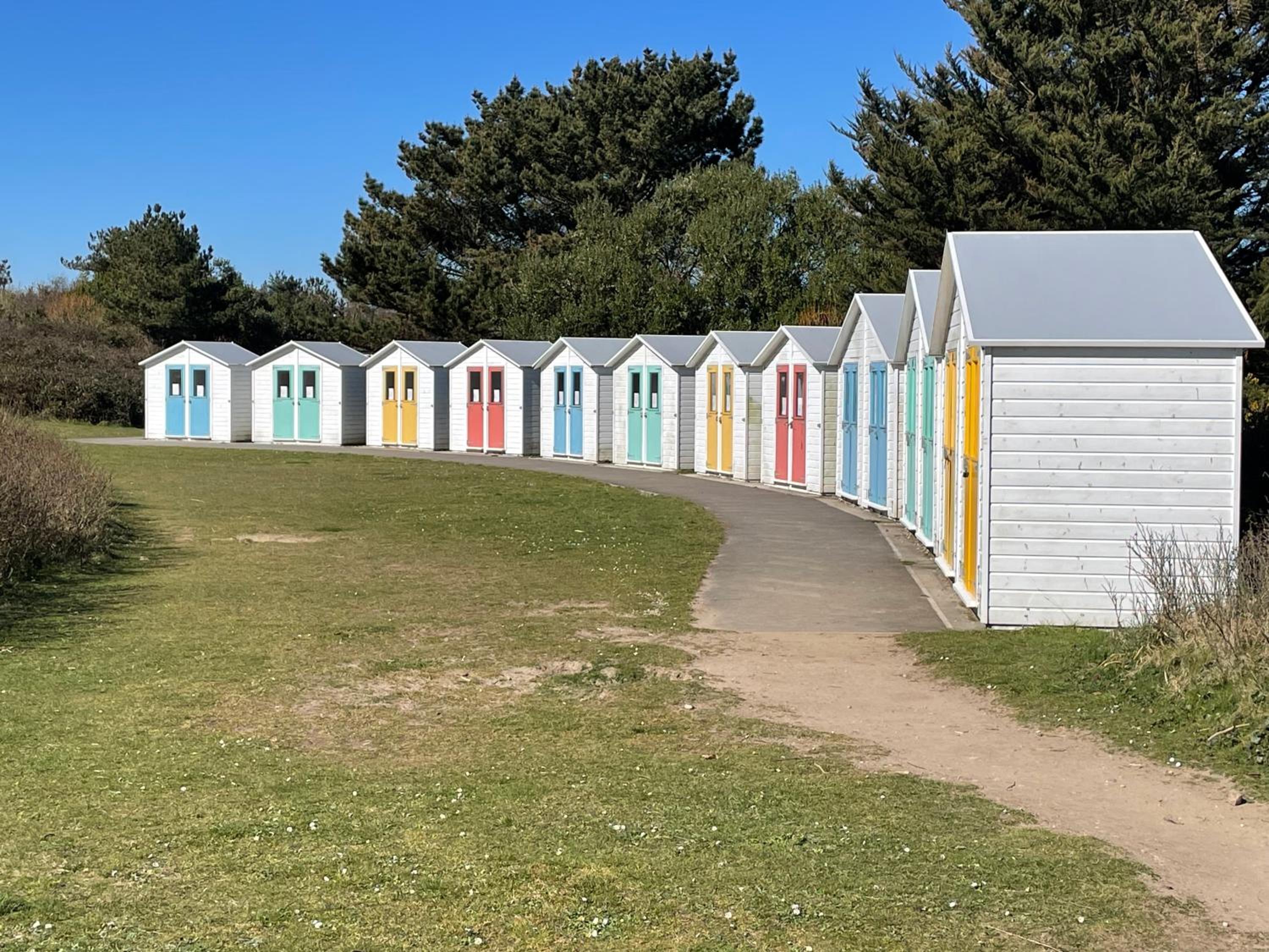 Golden Dunes Retreat, Dog-Friendly Stay at Par Sands Holiday Park, Cornwall