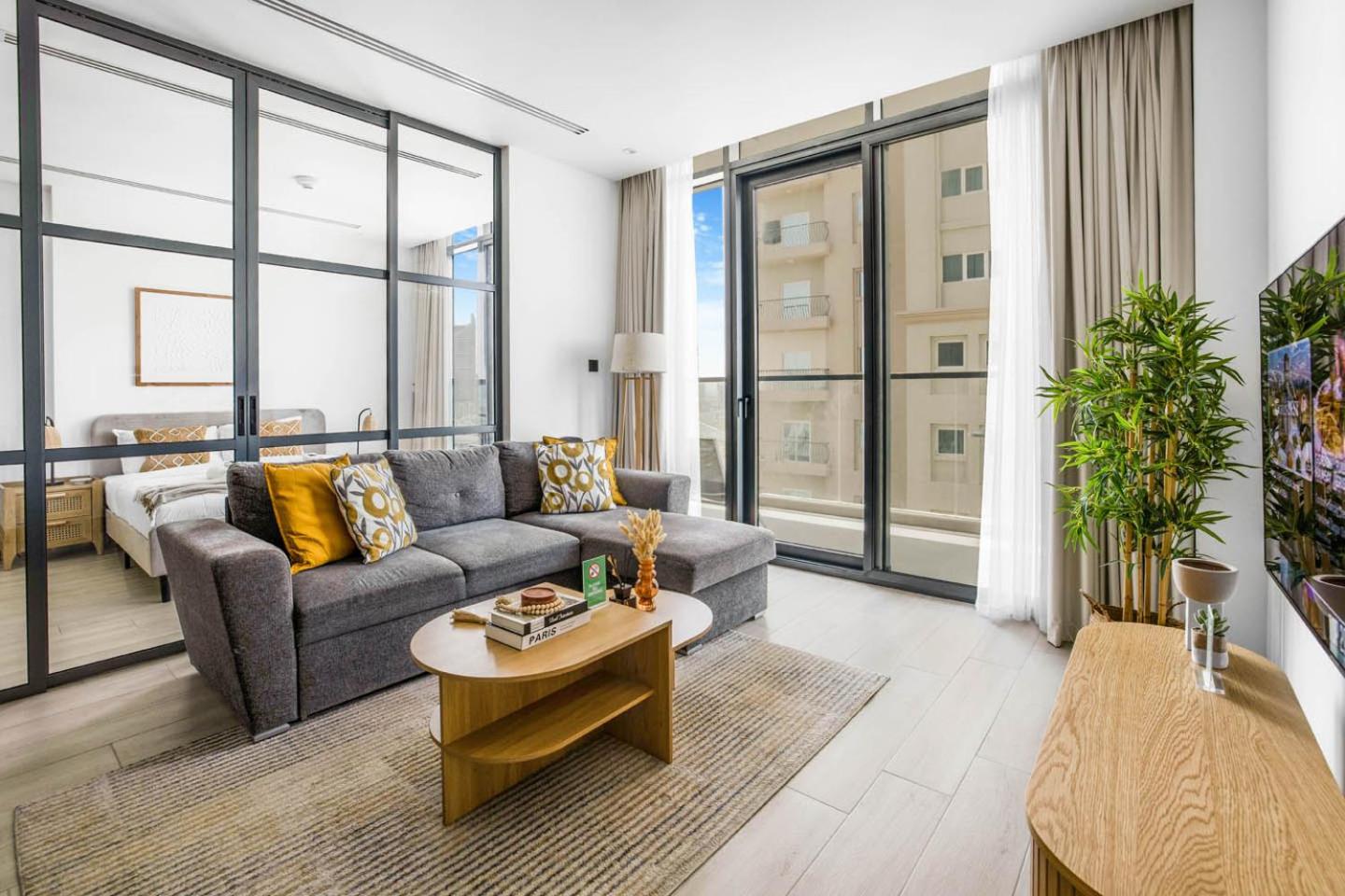 Comfy 1BR w Cinema Room Business Centre Pool Table and Sauna