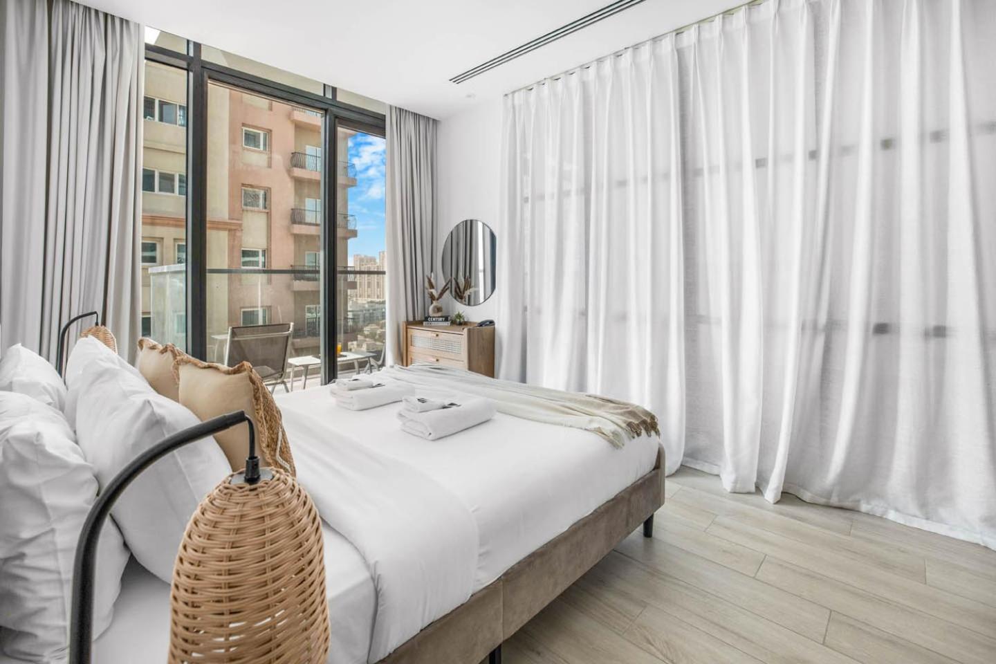 Comfy 1BR w Cinema Room Business Centre Pool Table and Sauna