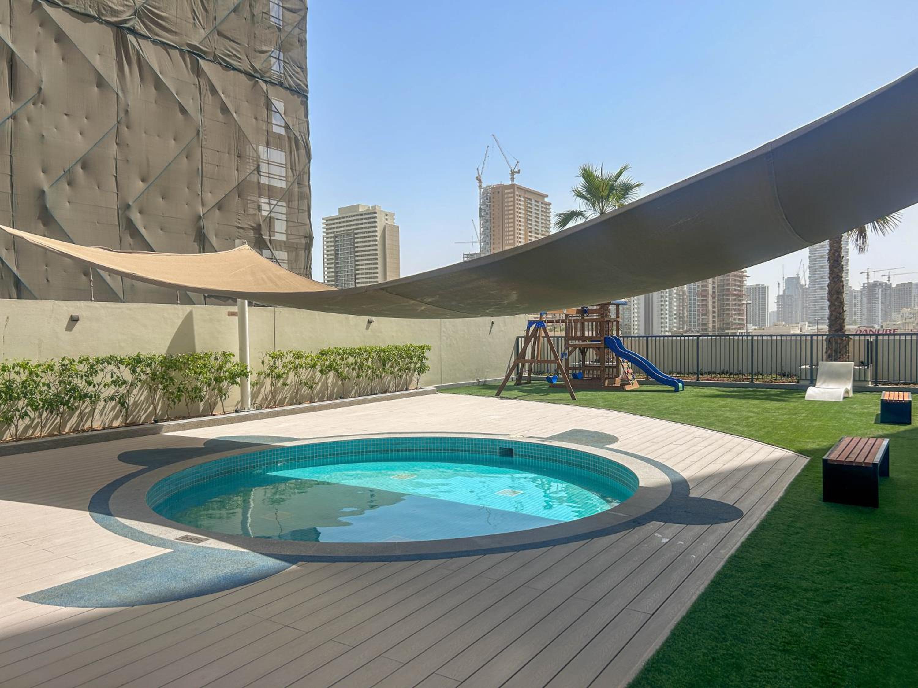 Comfy 1BR w Cinema Room Business Centre Pool Table and Sauna