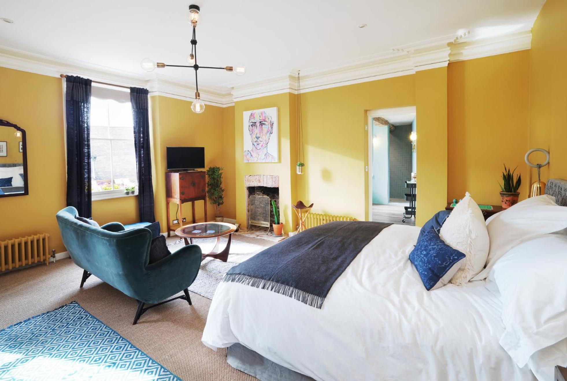 Woodstock Vacations - The Crown - Property Image 3