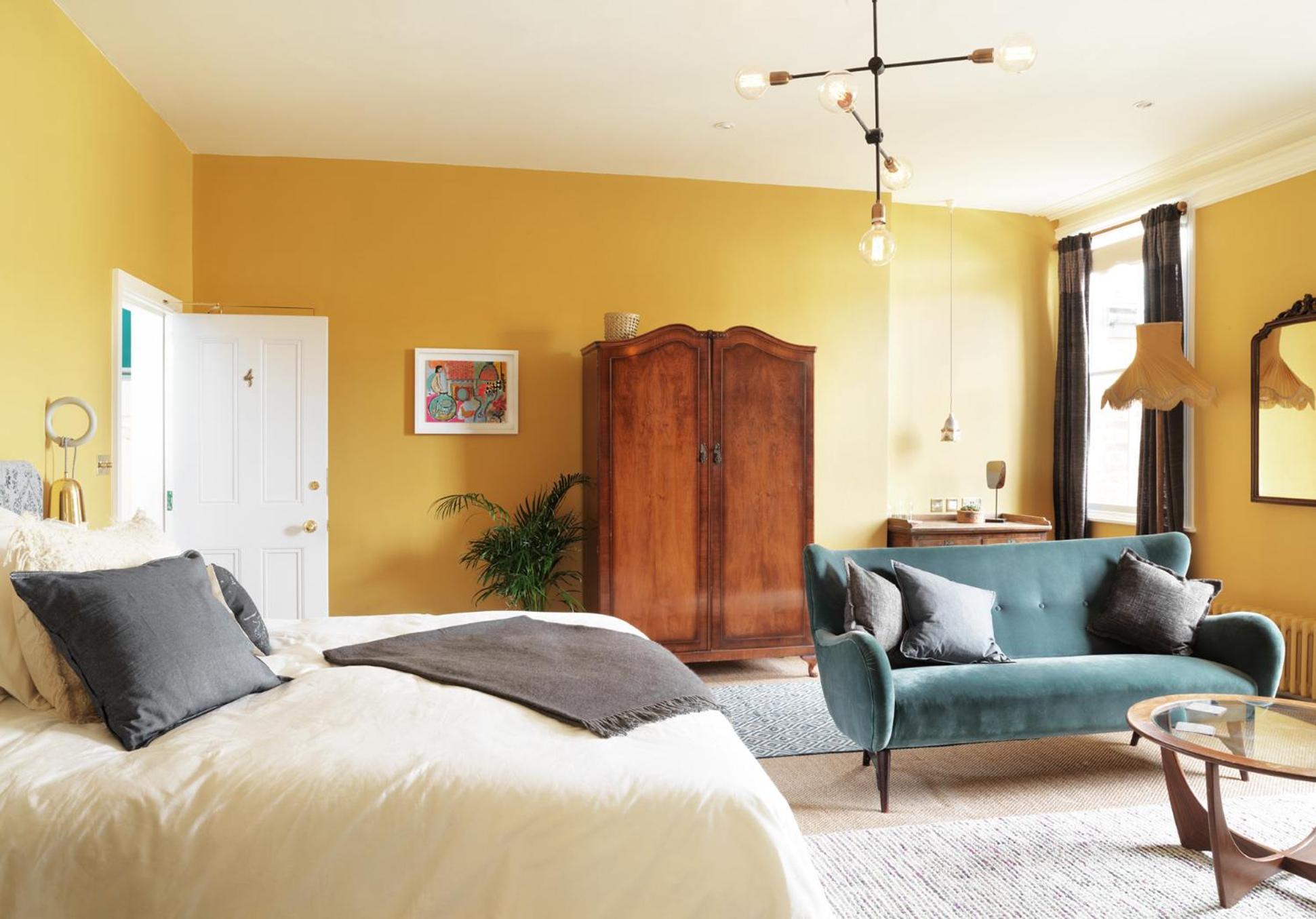 Woodstock Vacations - The Crown - Property Image 4