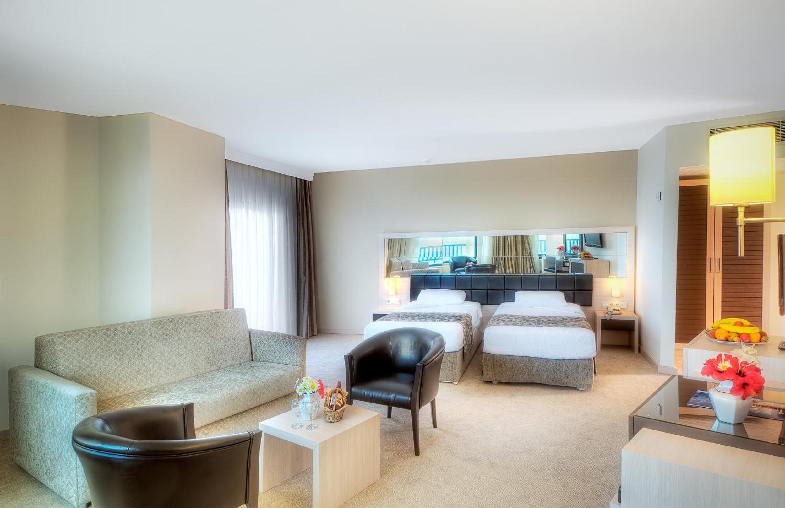 Golden Lotus Hotel - Image 73