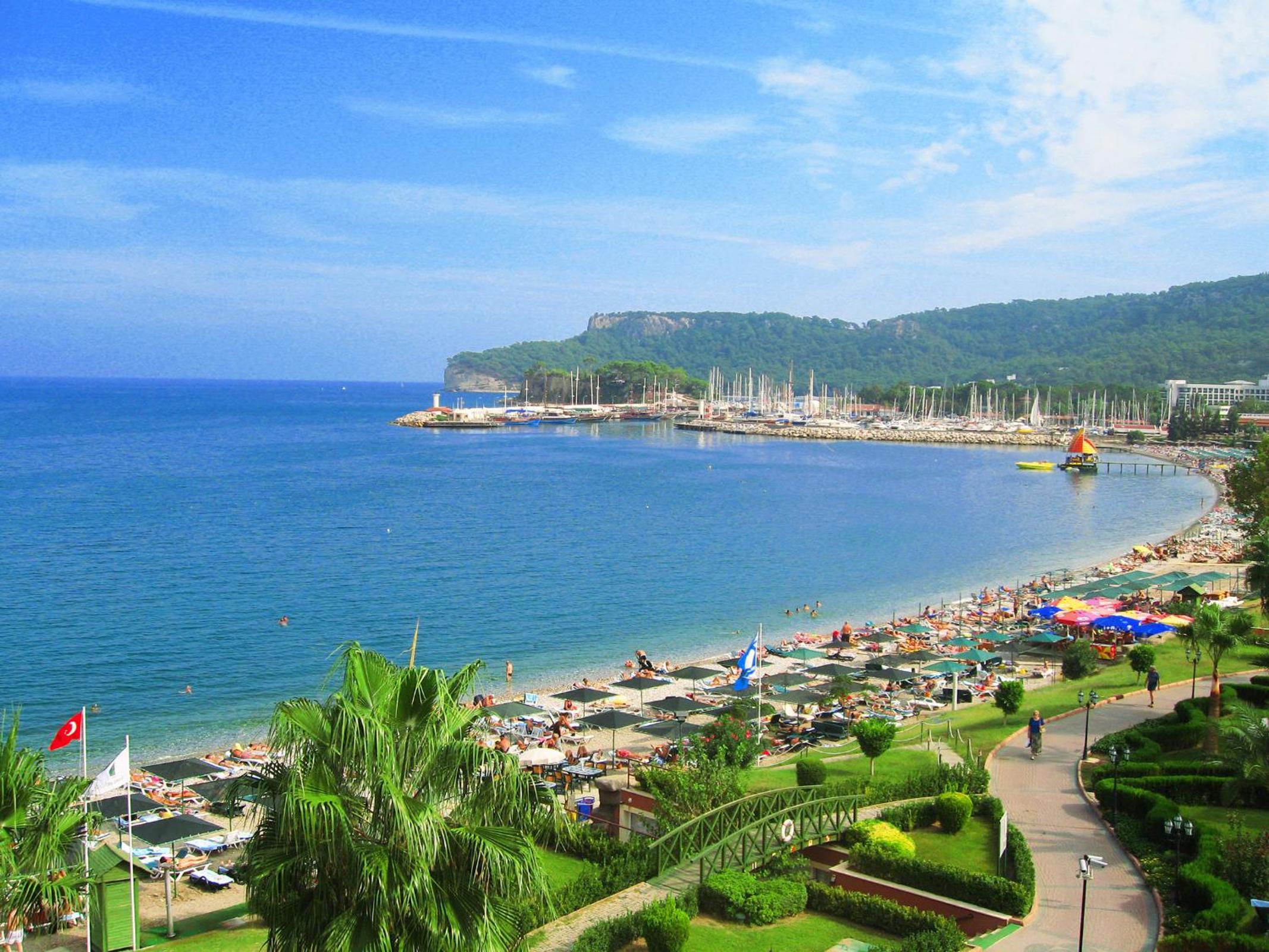 Golden Lotus Hotel - Image 48