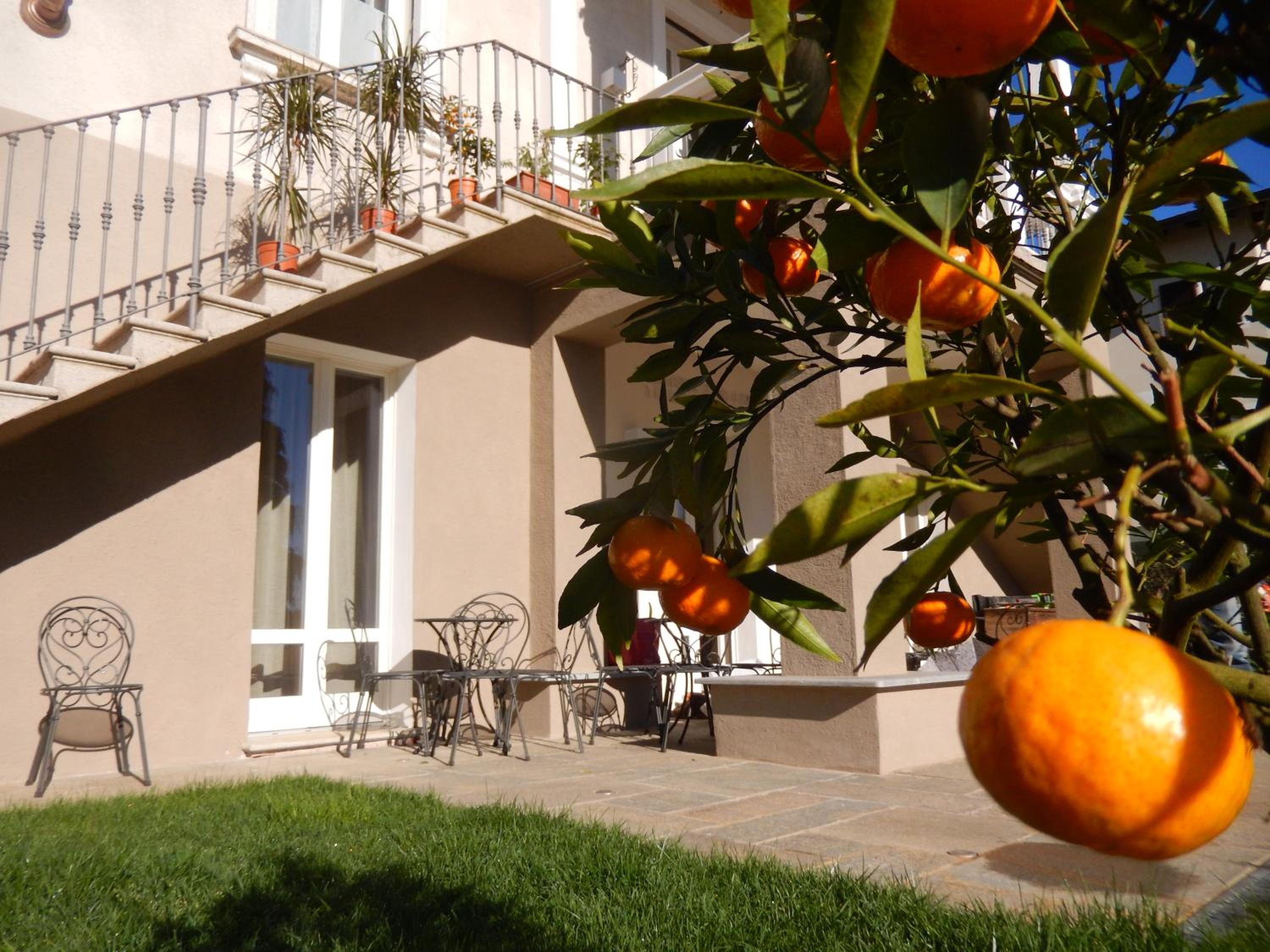 White Lilac Romantic B&B - Adults only