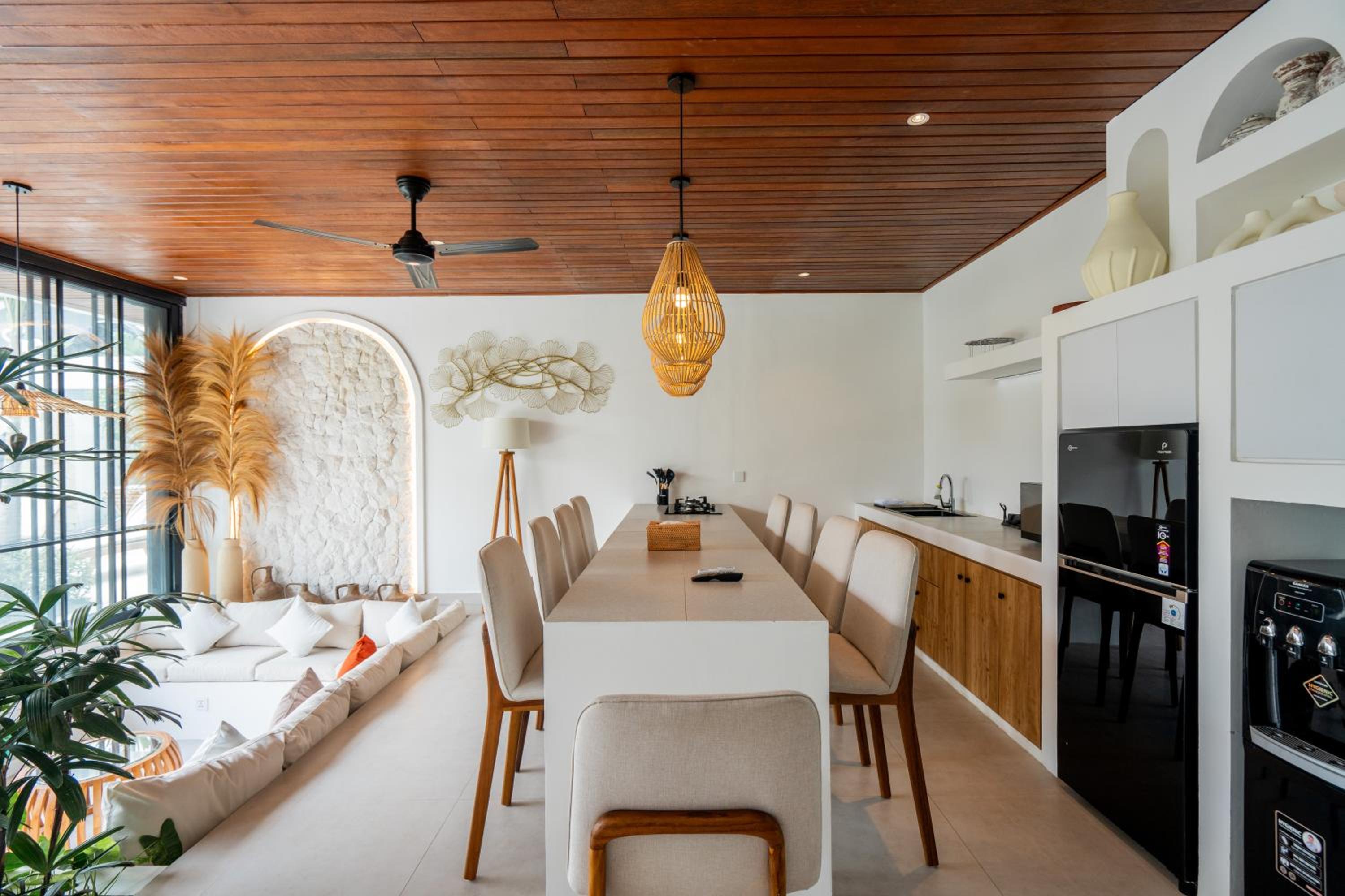 The Ultimate Villa - 8BR in Canggu Cook Included