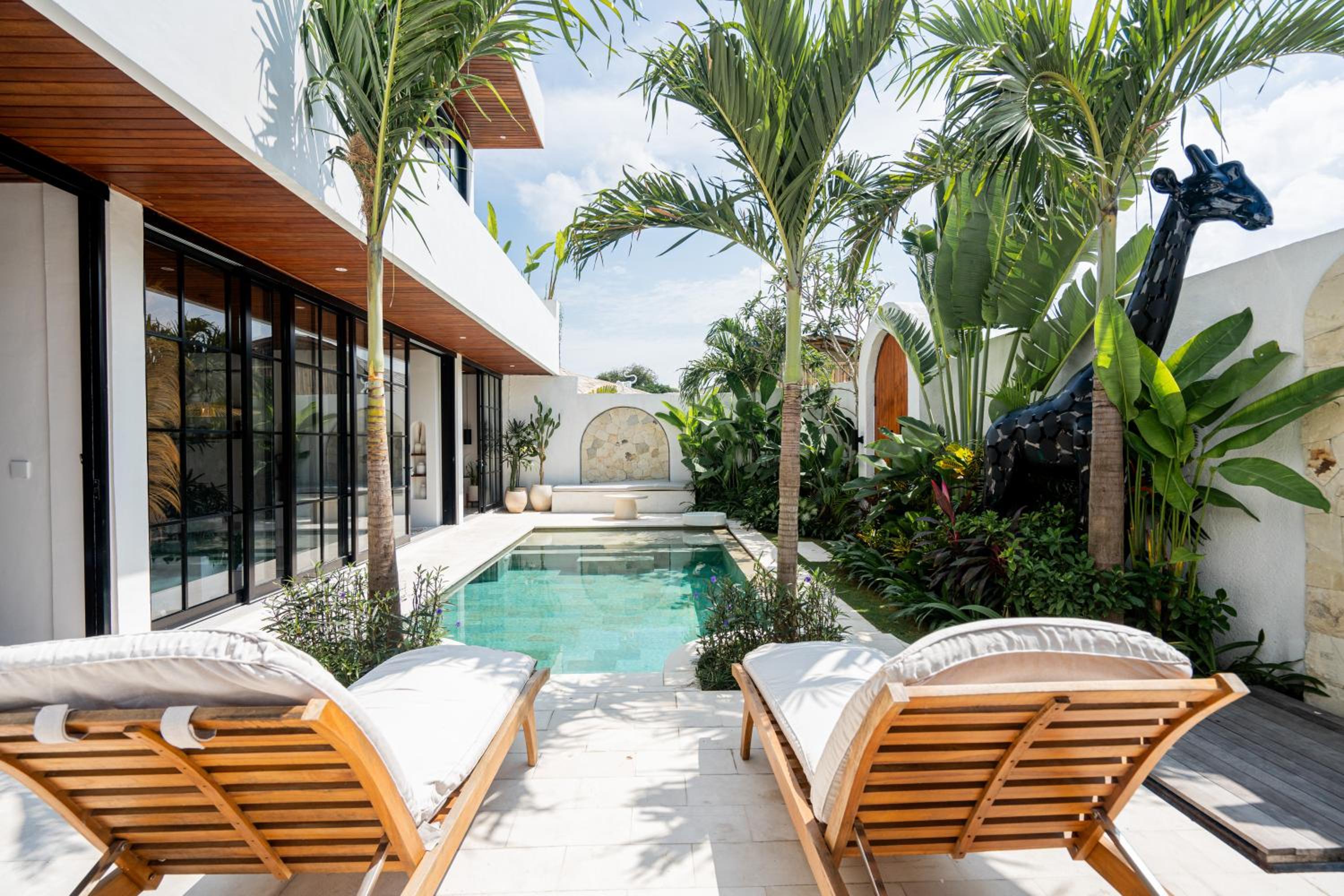 The Ultimate Villa - 8BR in Canggu Cook Included