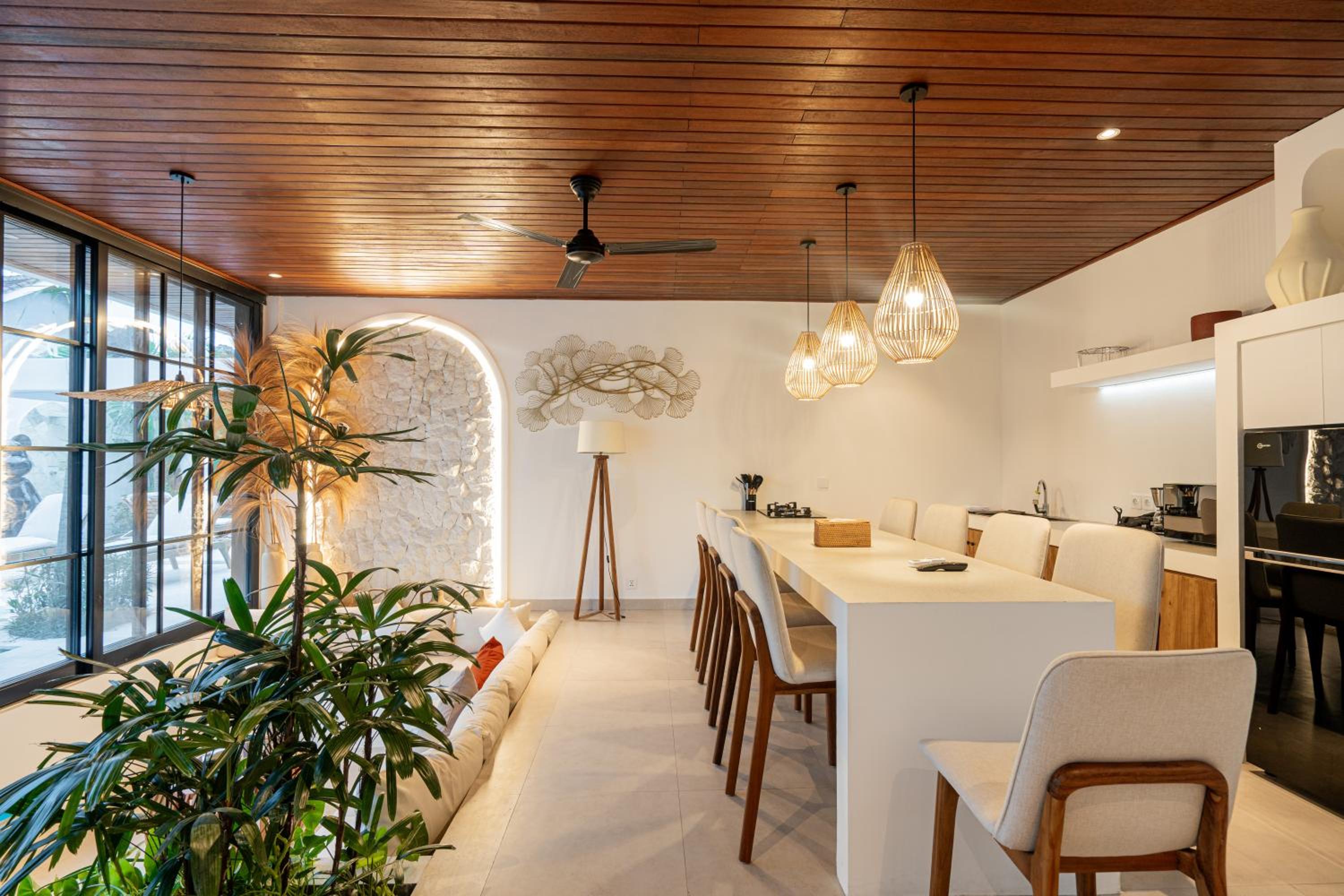 The Ultimate Villa - 8BR in Canggu Cook Included