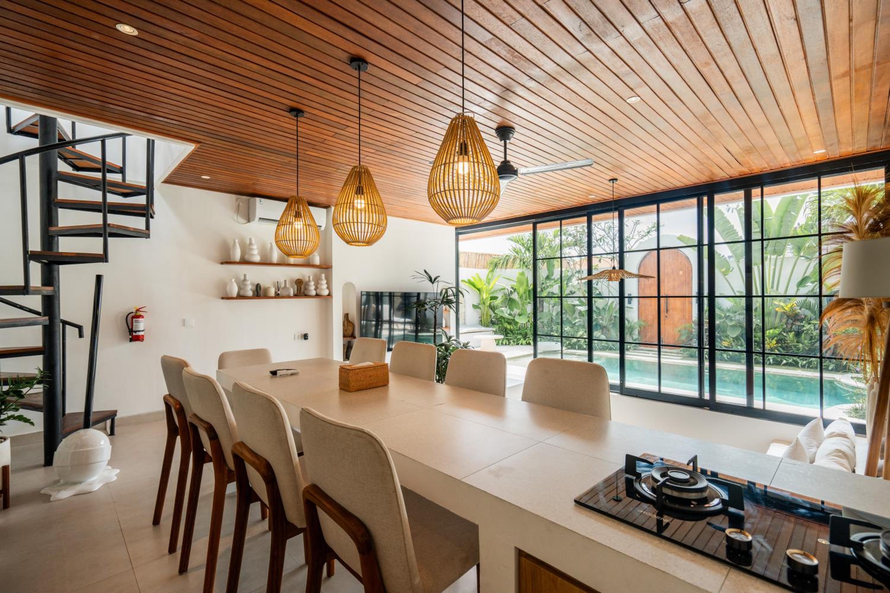 The Ultimate Villa - 8BR in Canggu Cook Included