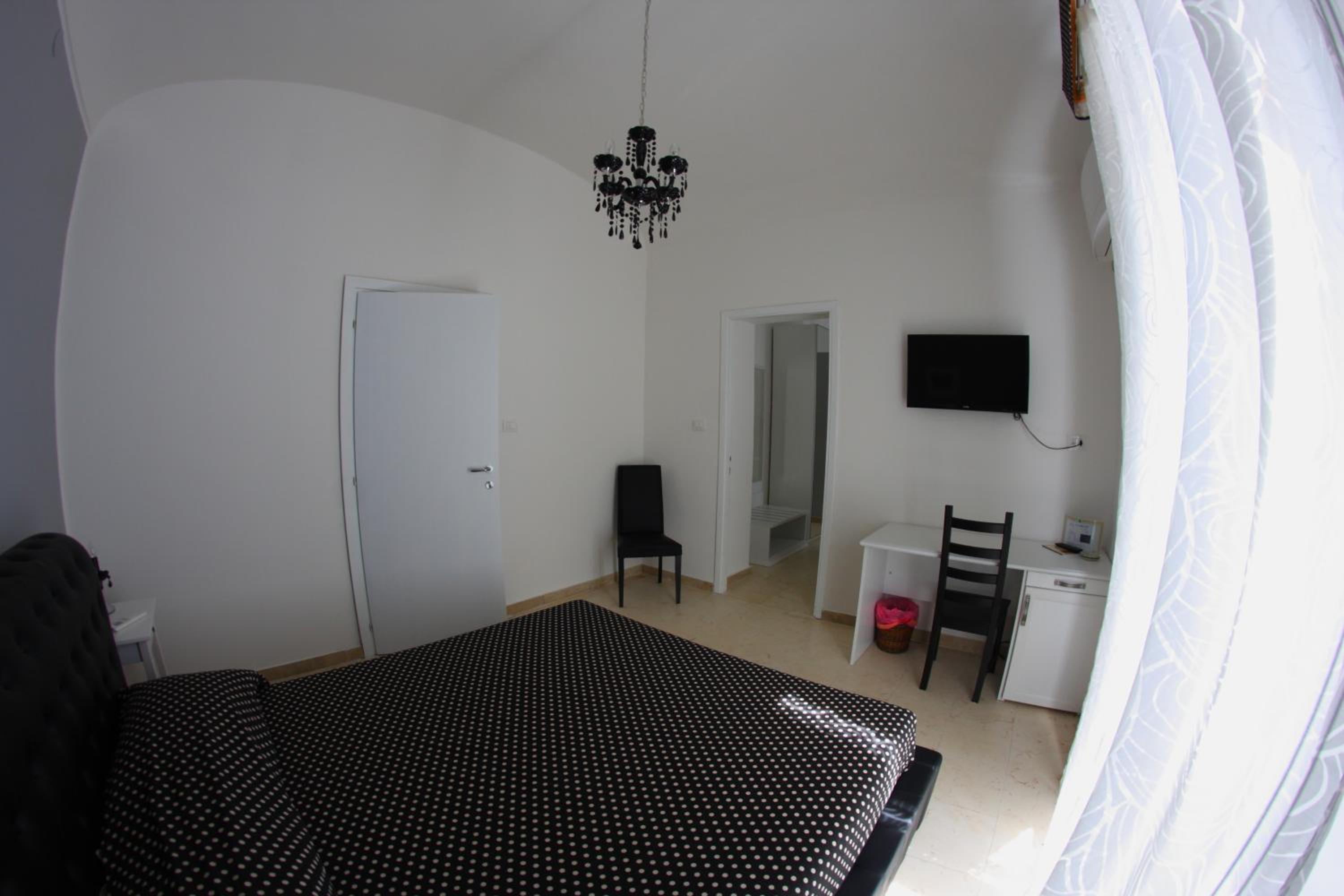 Gualtiero Camere & Suite