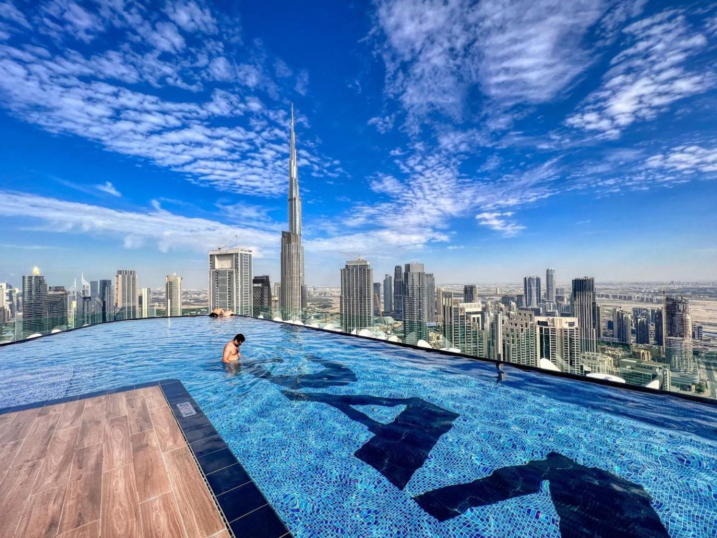 Spectacular Burj View from Infinity Pool