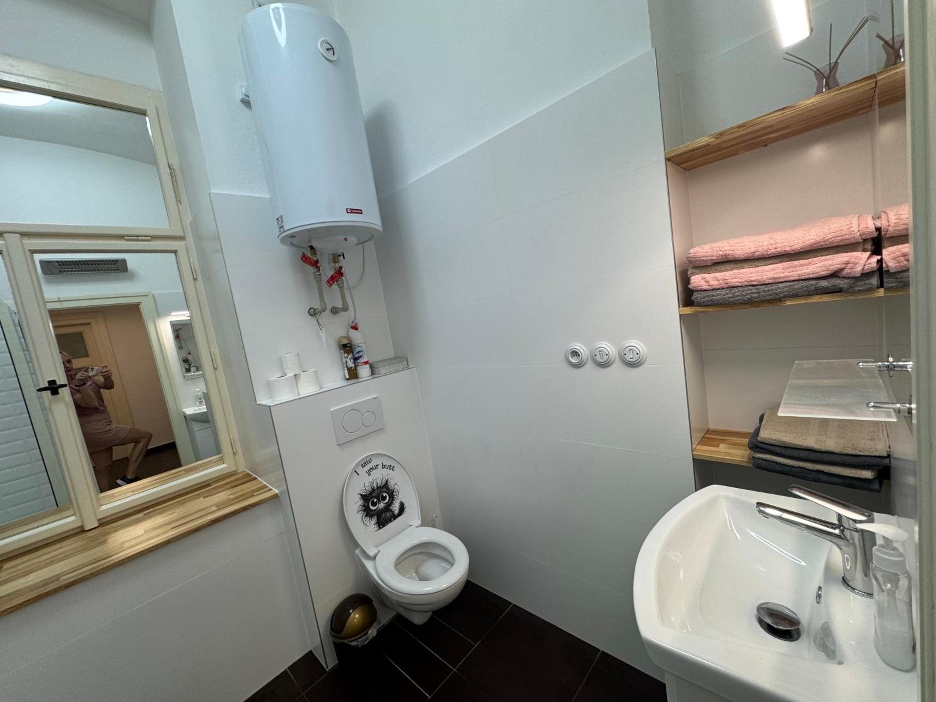 Bachelor's apartment - Smoking area - Private courtyard