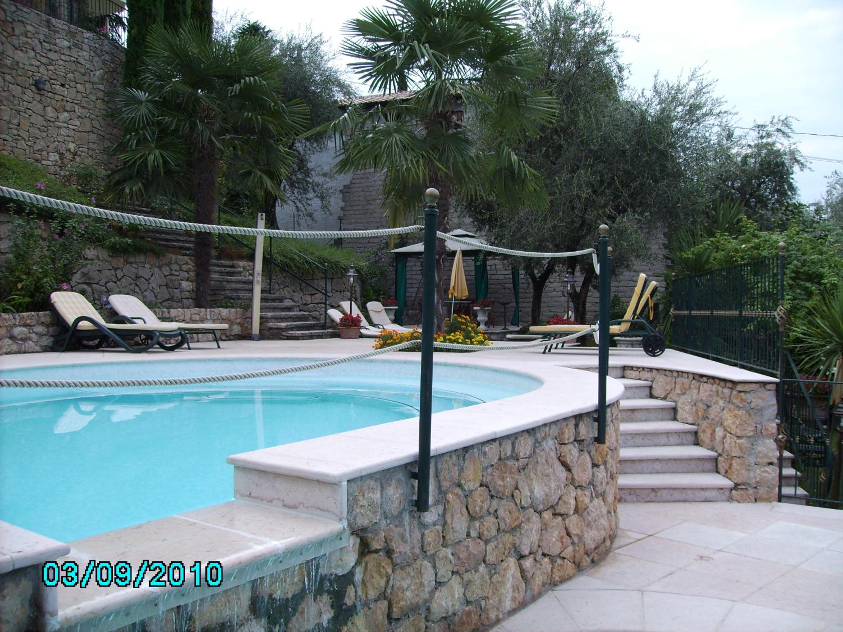 ApartmentsGarda - Villa Giada view 4
