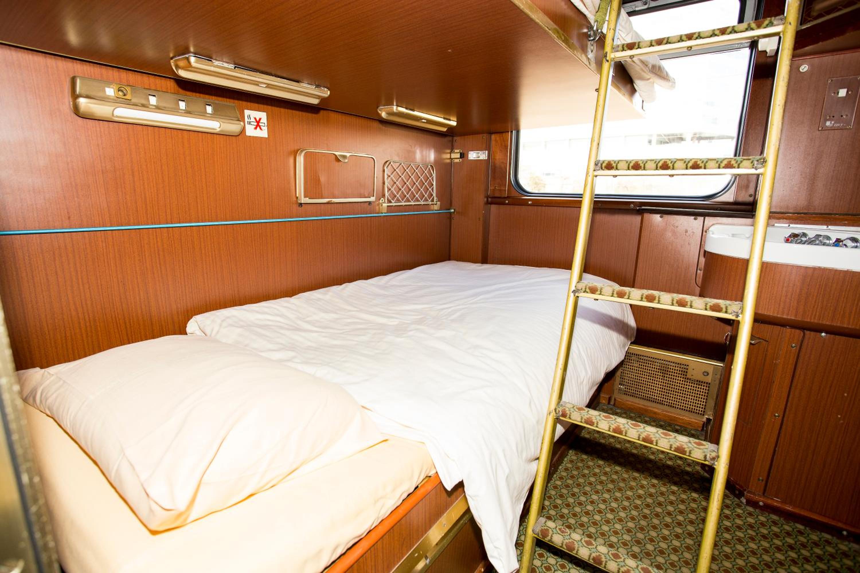 Train Lodge Amsterdam