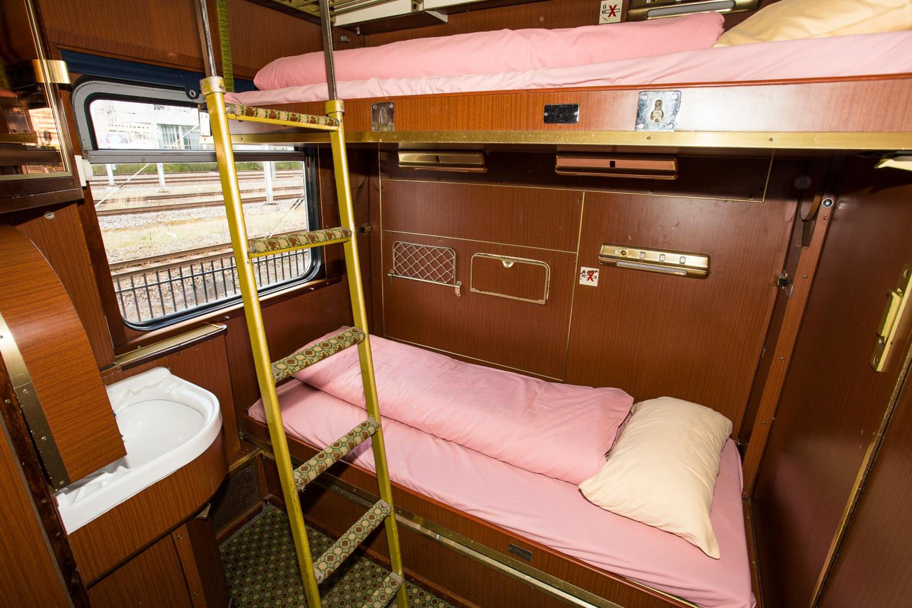 Train Lodge Amsterdam