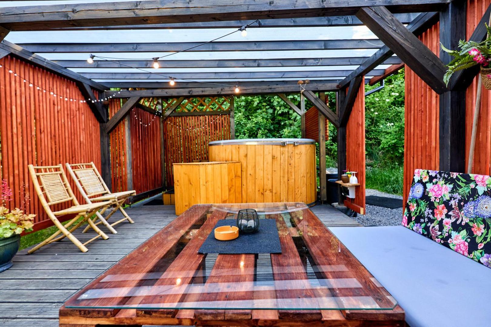 Aloha Glamp - Całoroczny glamping nad rzeką z prywatną balią - Stok narciarski, góry, lasy, sauna
