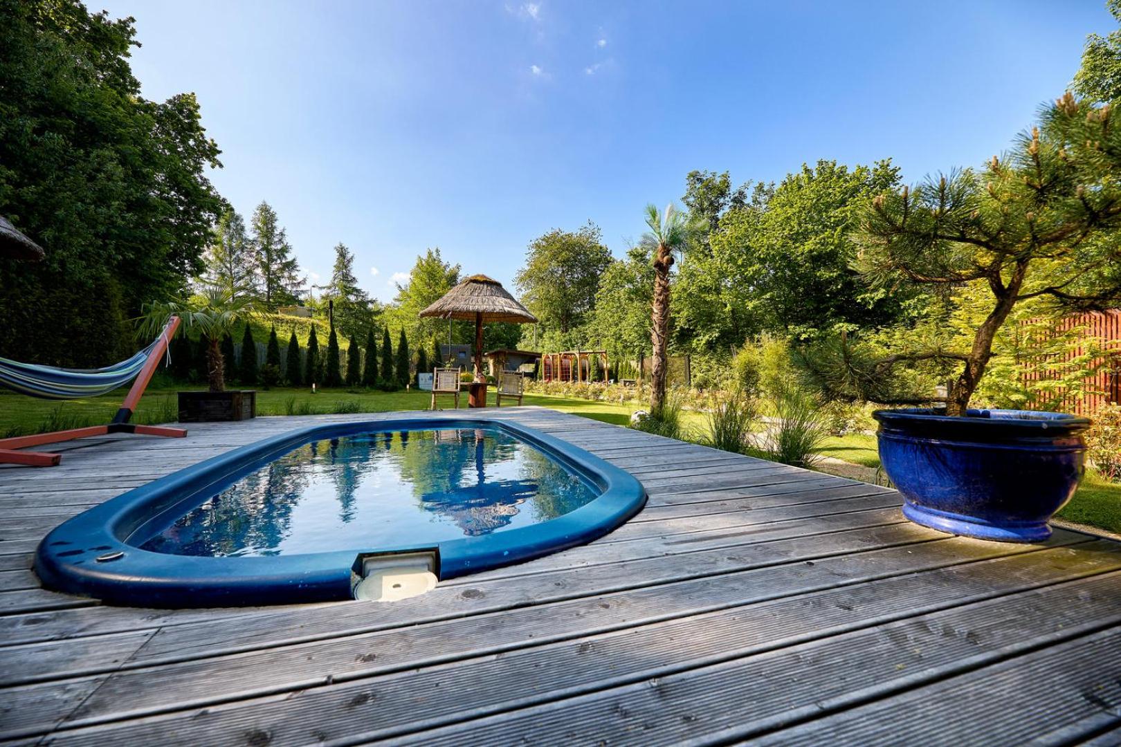 Aloha Glamp - Całoroczny glamping nad rzeką z prywatną balią - Stok narciarski, góry, lasy, sauna