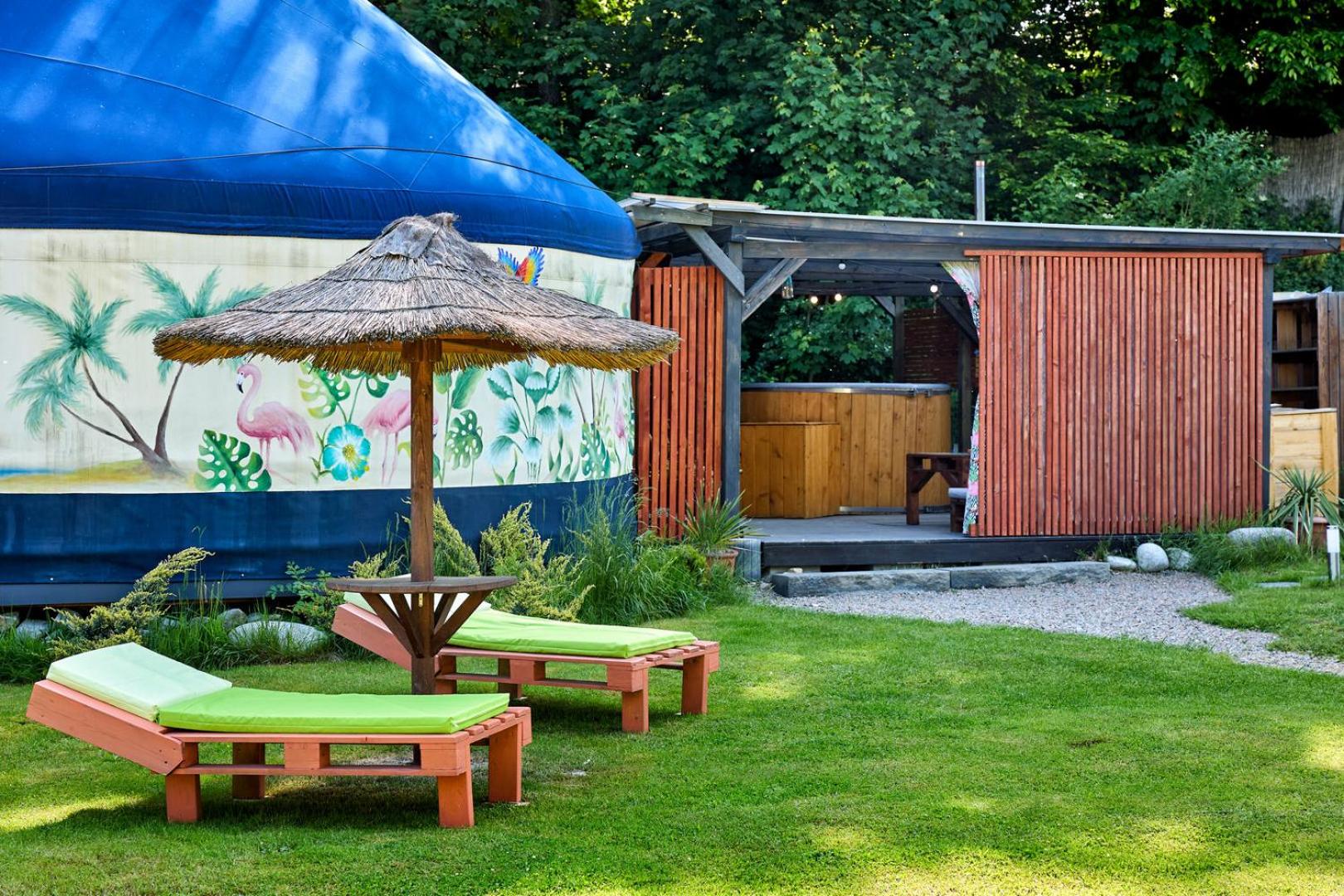 Aloha Glamp - Całoroczny glamping nad rzeką z prywatną balią - Stok narciarski, góry, lasy, sauna