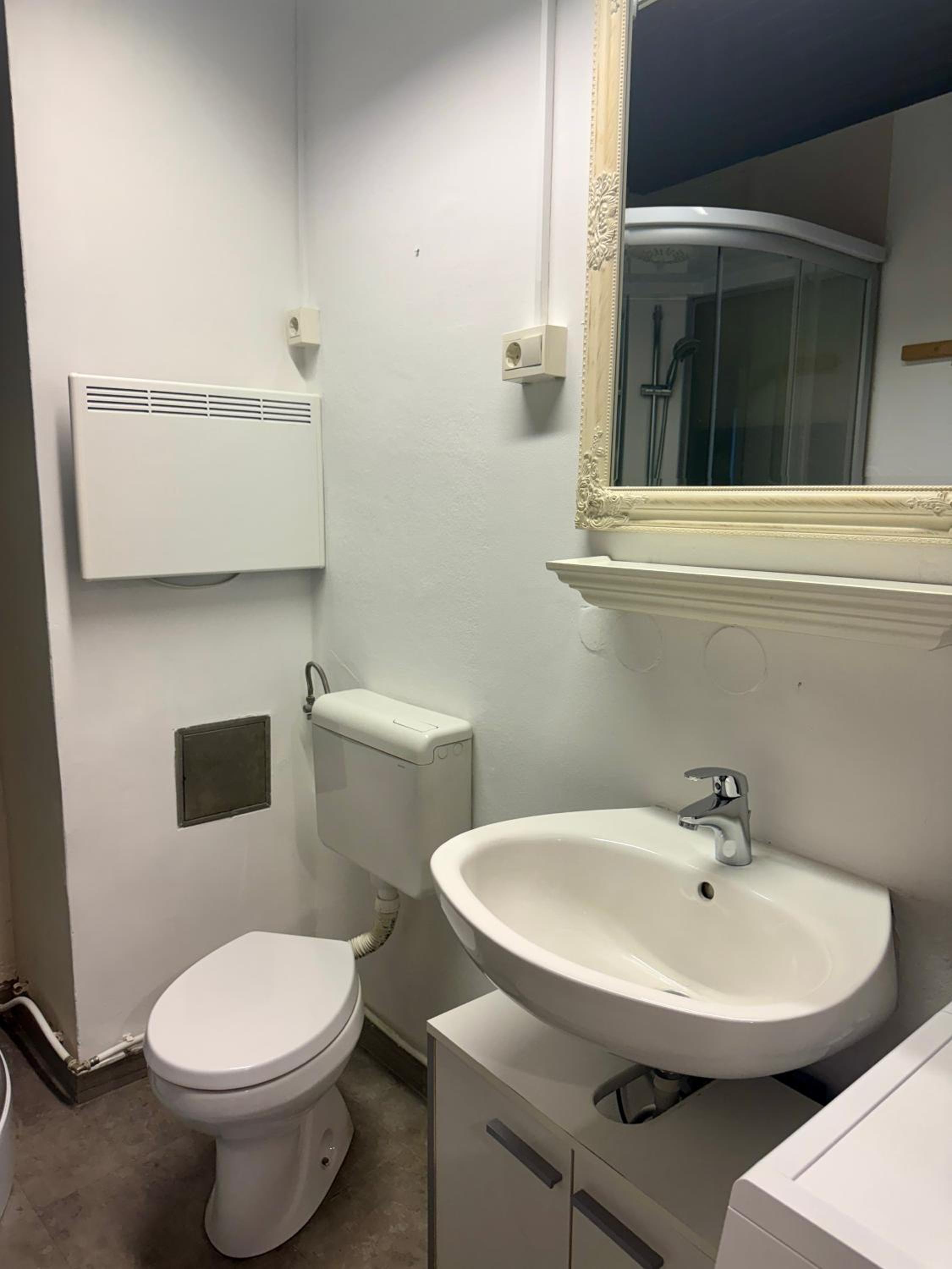 Historic studio apartment beneath the Ljubljana castle in the old city centre