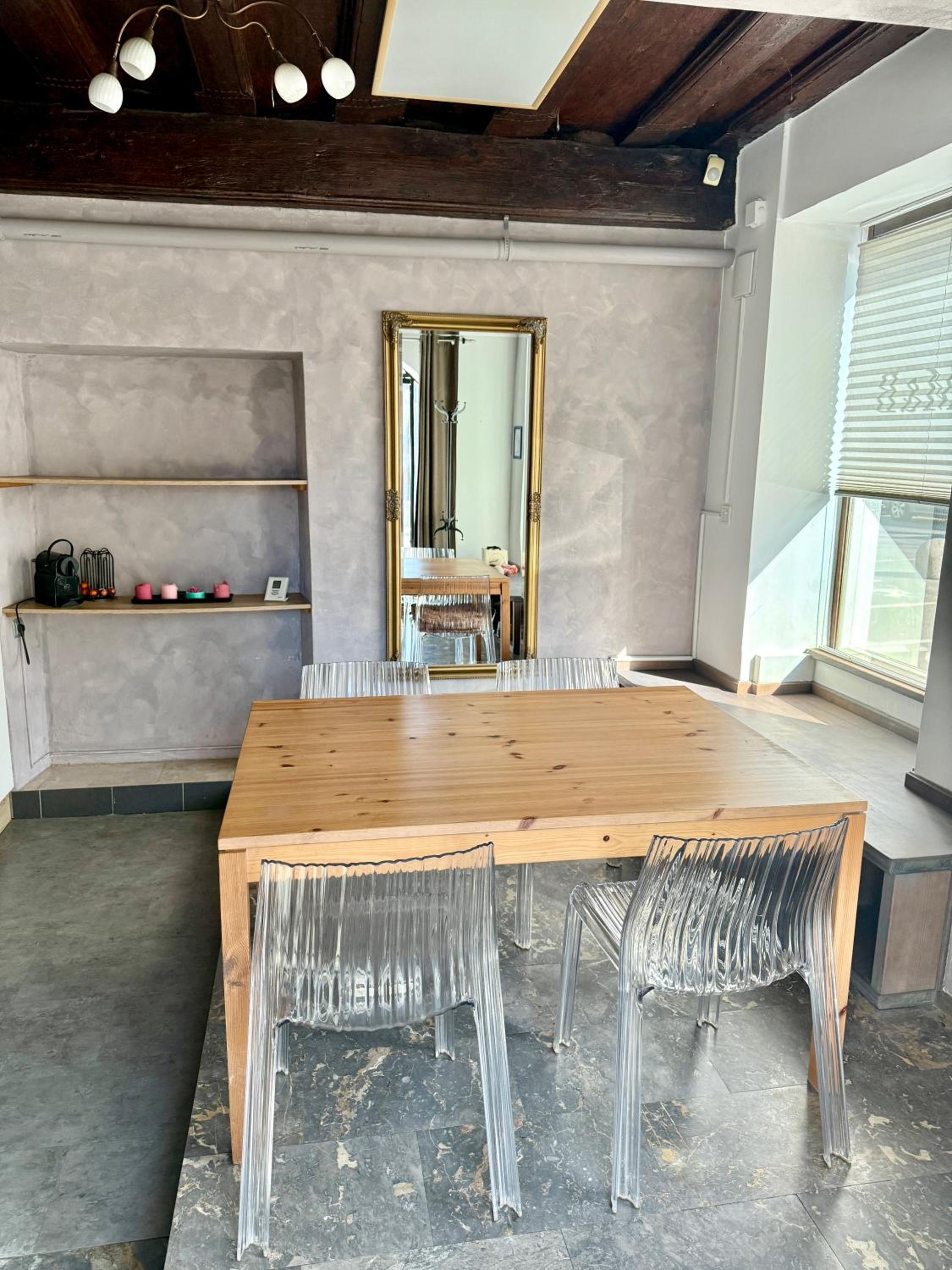 Historic studio apartment beneath the Ljubljana castle in the old city centre