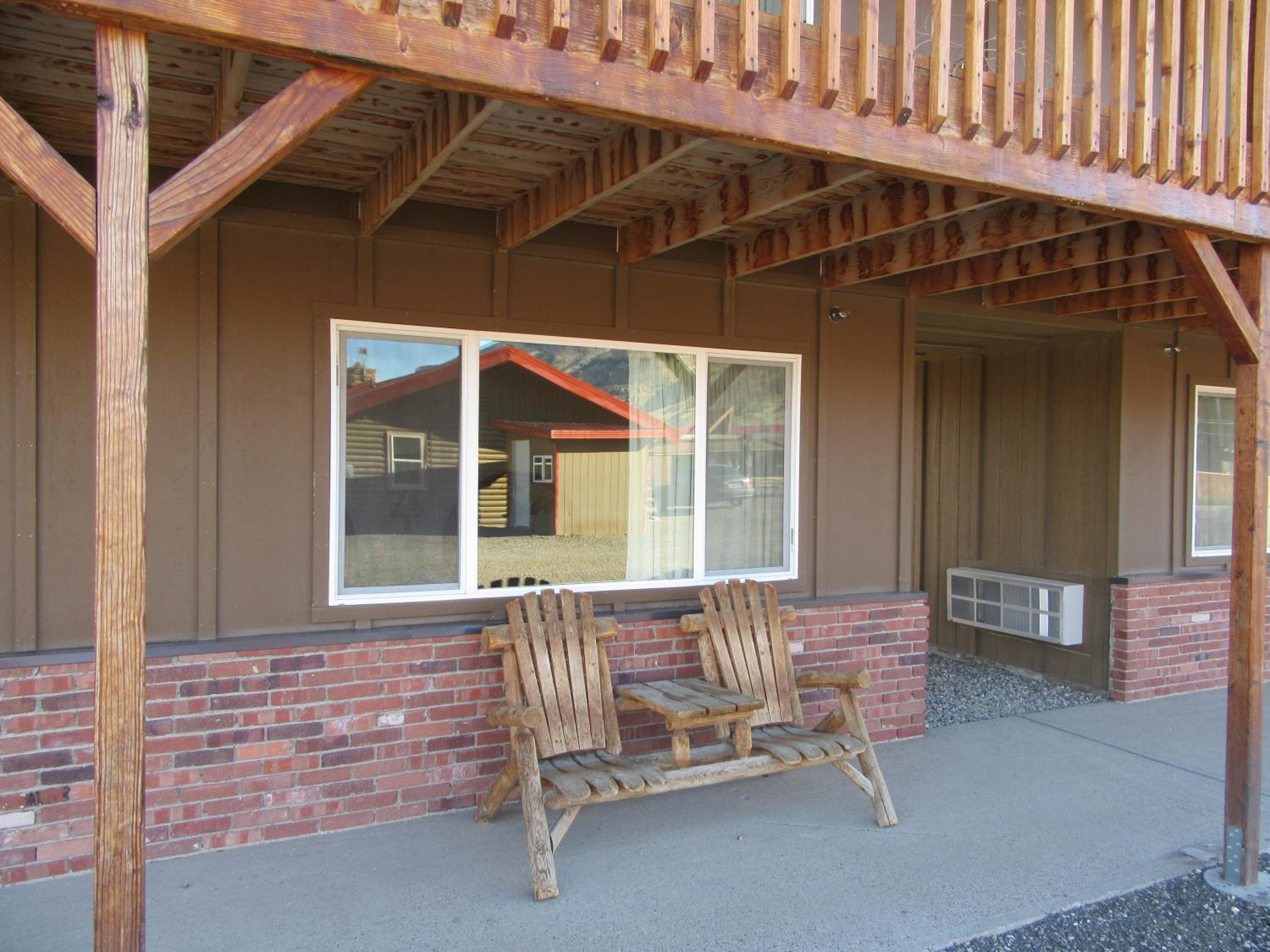 Big Bear Motel