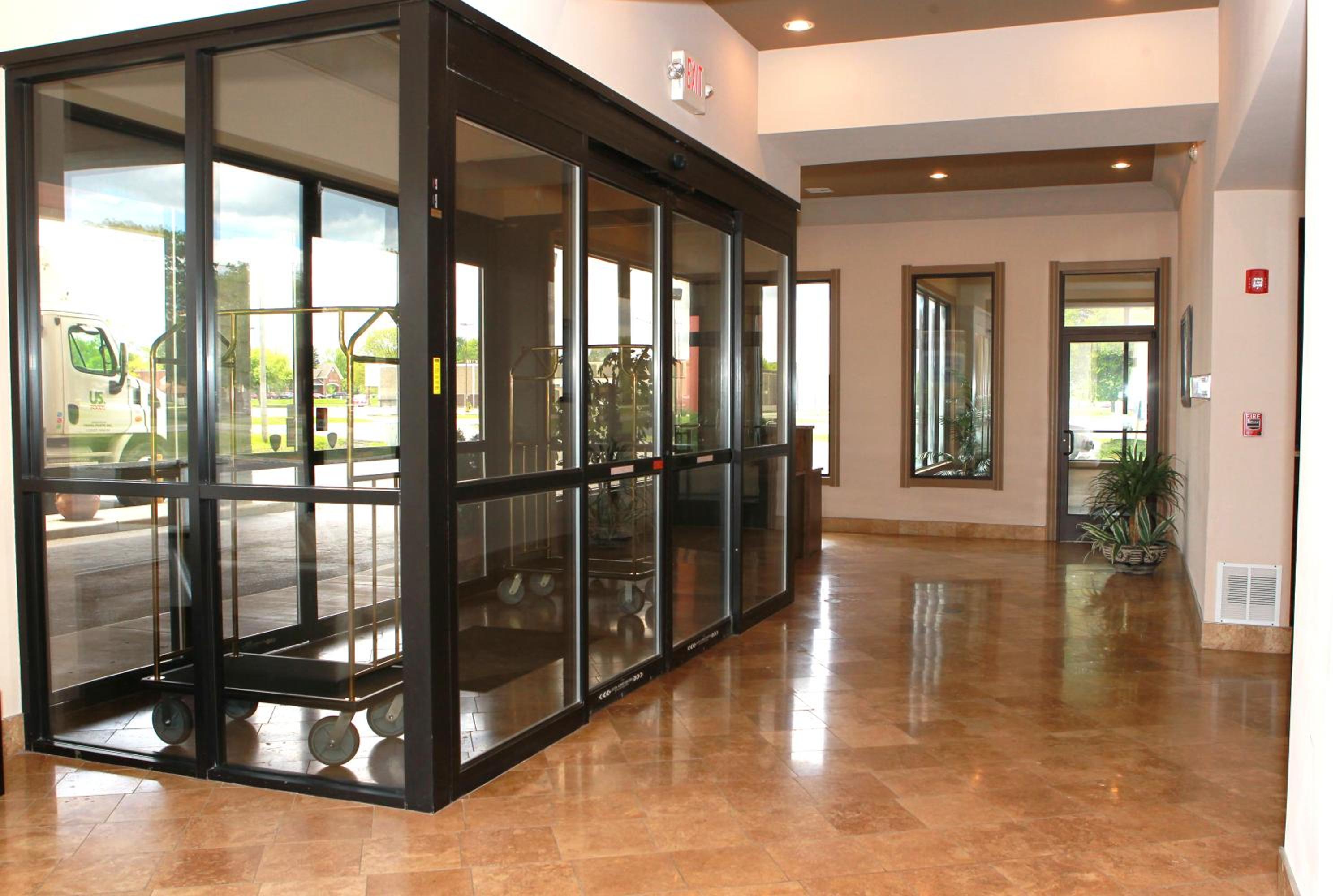 Mattoon Vacations - Suite Dreams Hotel - Property Image 10