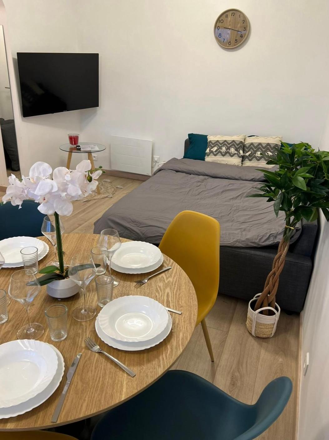 PARIS-MONTROUGE Magnifique Appartement 2 pièce de 36m2 - très cosy pour 1 à 5 personnes refait à neuf - ENTIRE APARTMENT LUXURIOUS AND WARM - Montrouge Par