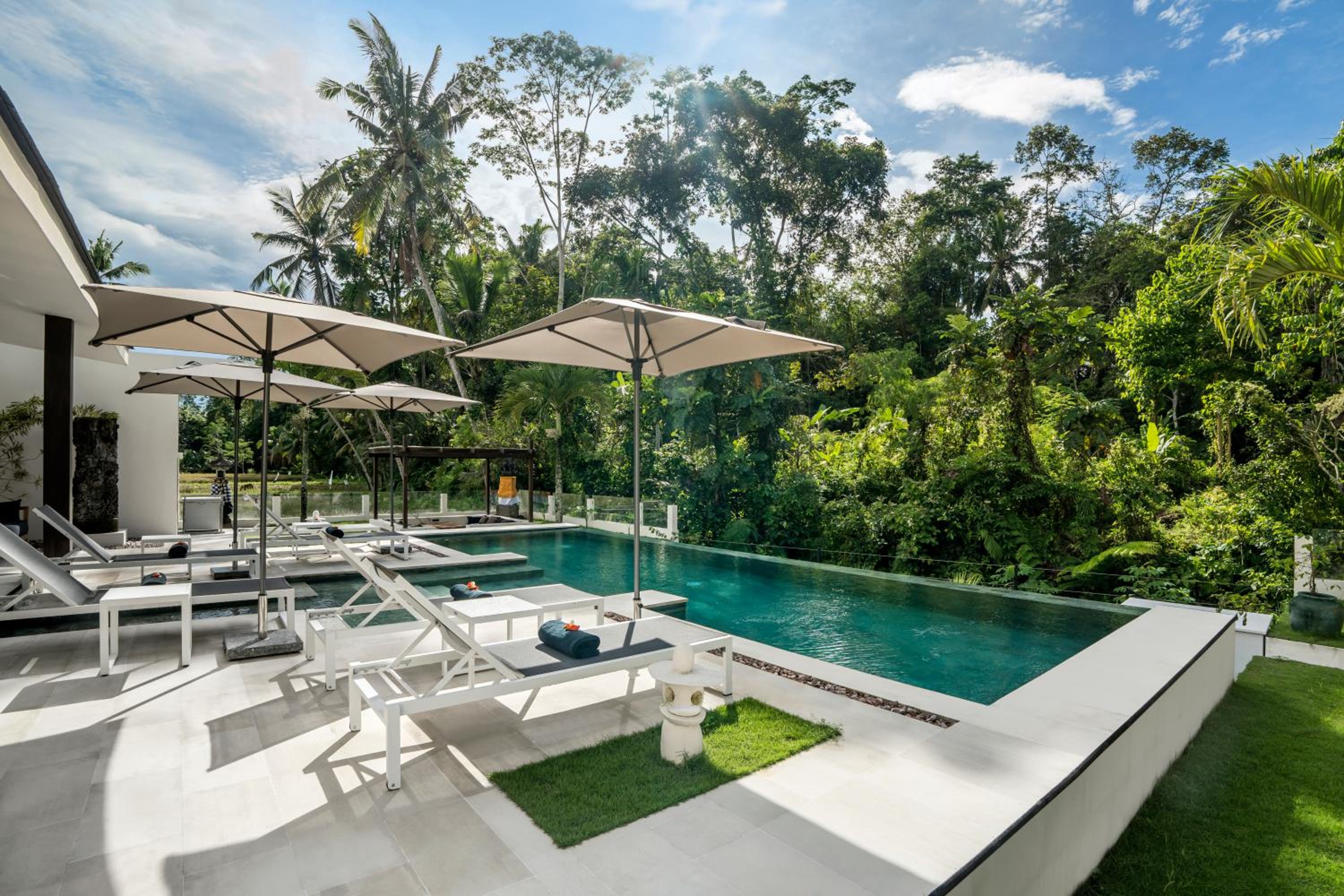 Villa Aikyam